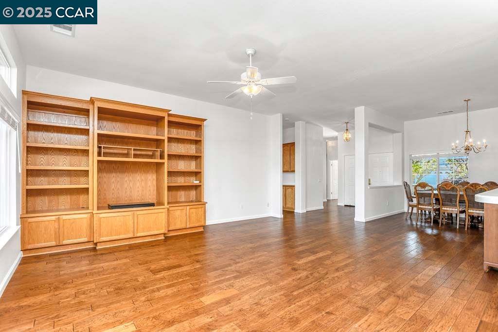 Detail Gallery Image 10 of 48 For 1961 Jubilee Drive, Brentwood,  CA 94513 - 4 Beds | 2/1 Baths