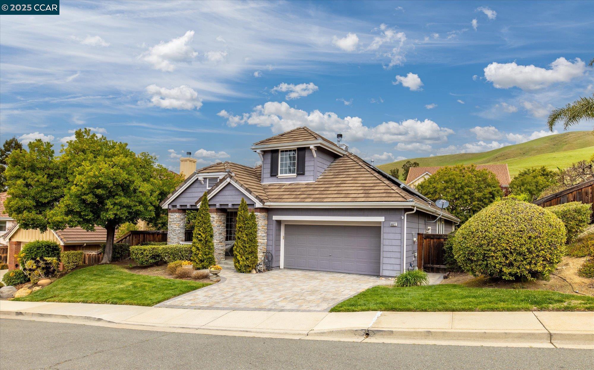 Detail Gallery Image 1 of 1 For 6027 Golden Eagle Way, Clayton,  CA 94517 - 3 Beds | 2 Baths