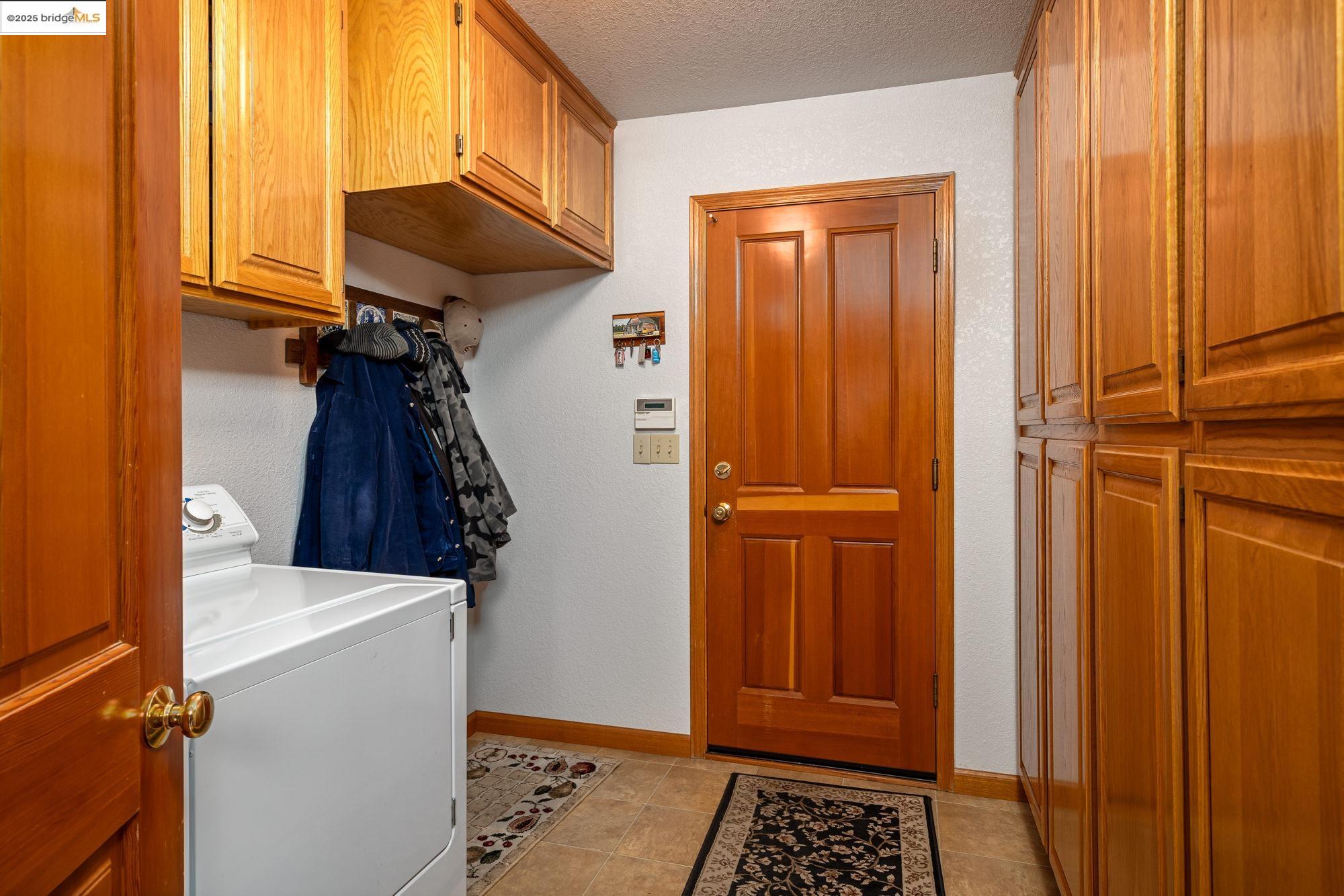 Detail Gallery Image 11 of 57 For 11335 Bridal Veil, Groveland,  CA 95321-0000 - 3 Beds | 2 Baths