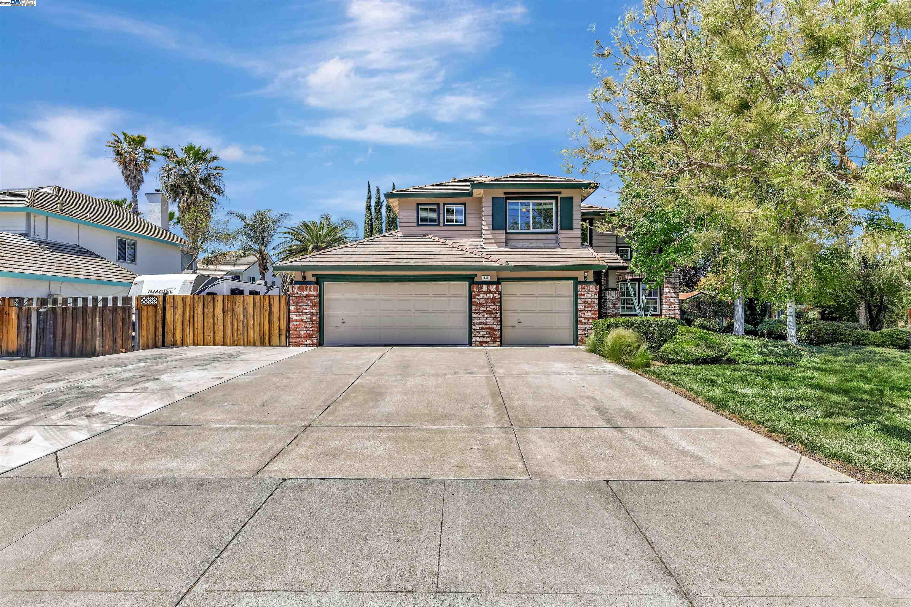 Detail Gallery Image 1 of 1 For 531 Sarah St, Brentwood,  CA 94513 - 4 Beds | 2/1 Baths