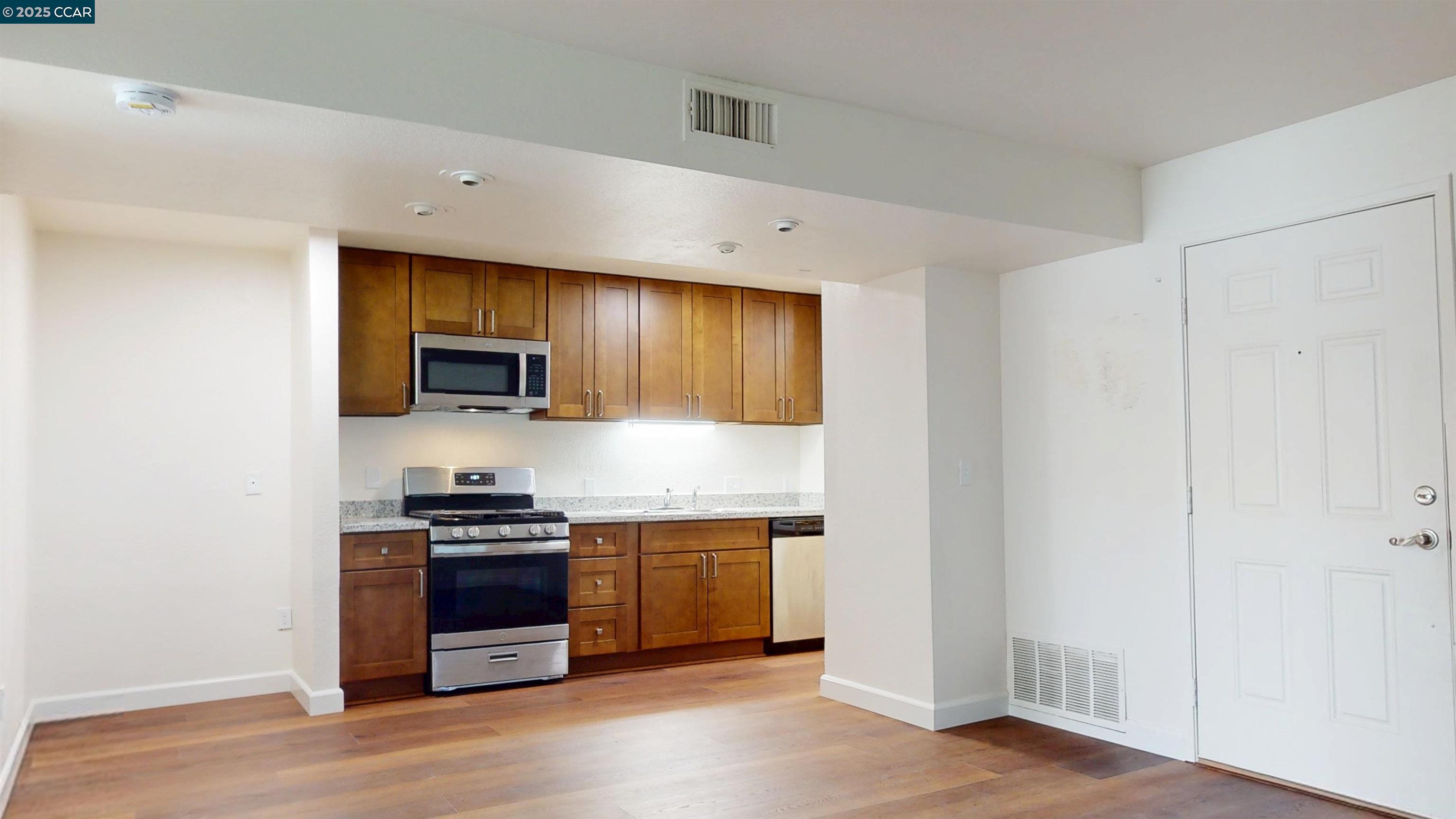 Photo #5: 41091329 Listing 
