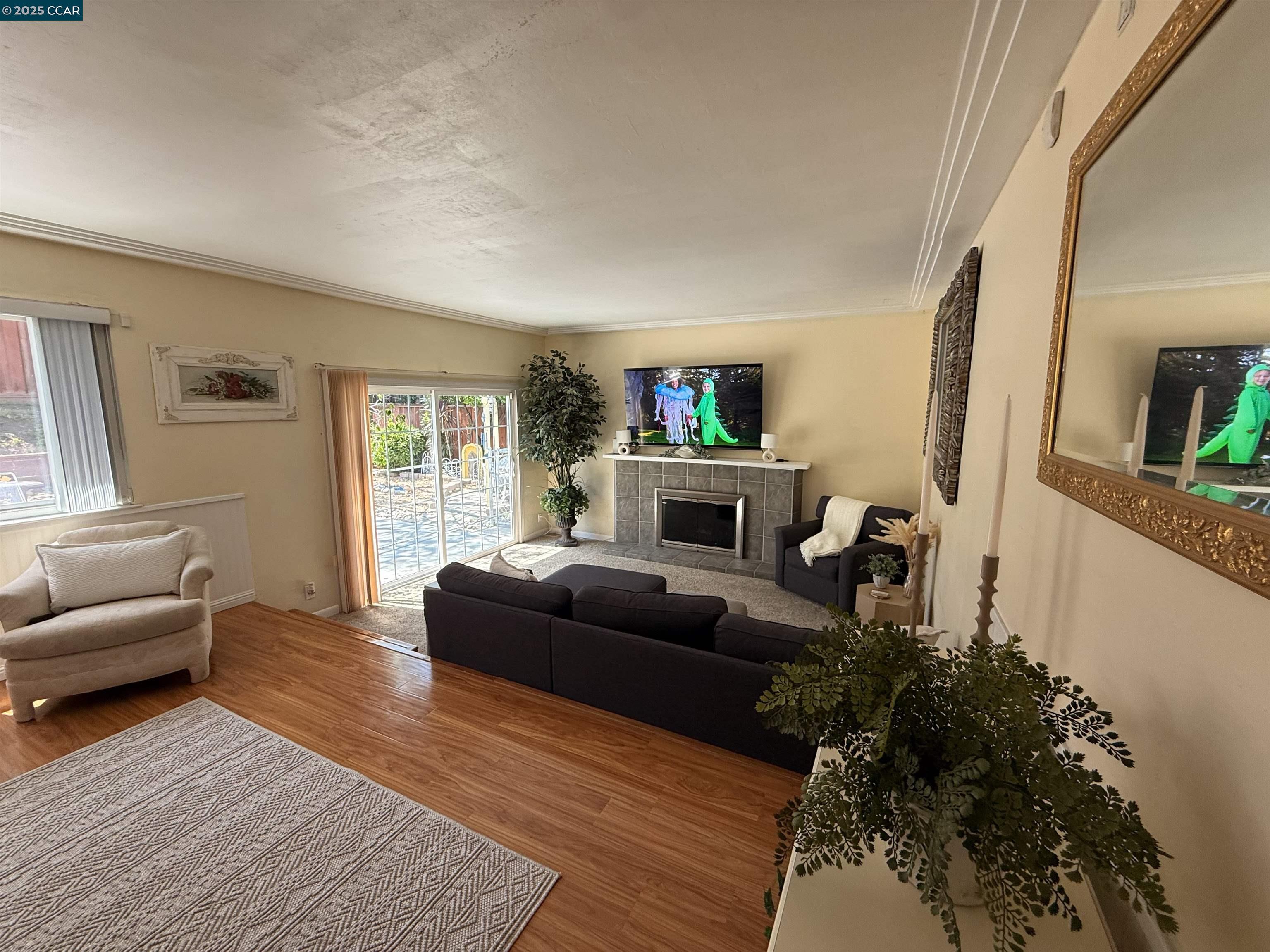 Detail Gallery Image 11 of 33 For 2279 Saint George Dr, Concord,  CA 94520 - 5 Beds | 2 Baths
