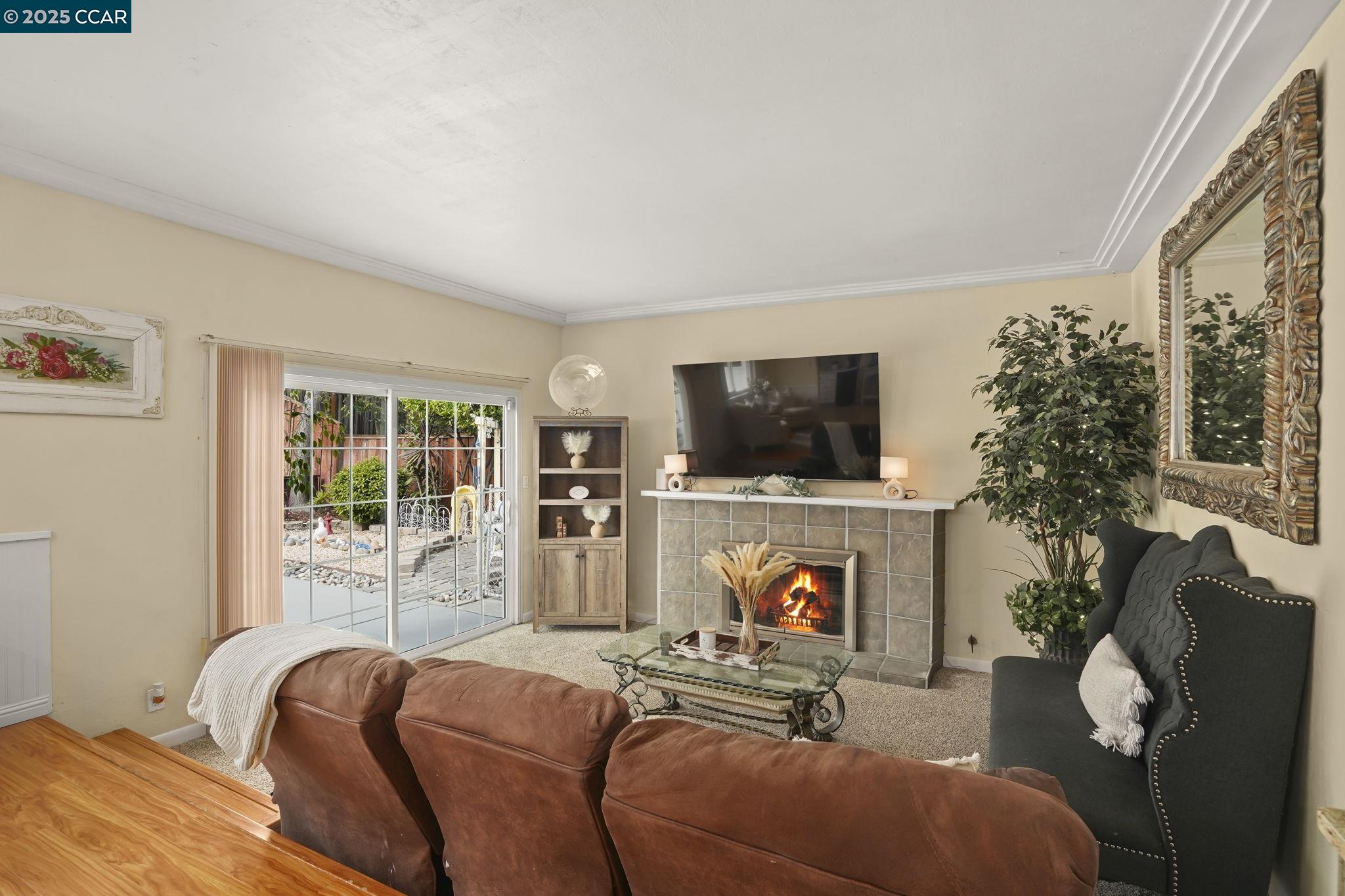 Detail Gallery Image 3 of 33 For 2279 Saint George Dr, Concord,  CA 94520 - 5 Beds | 2 Baths