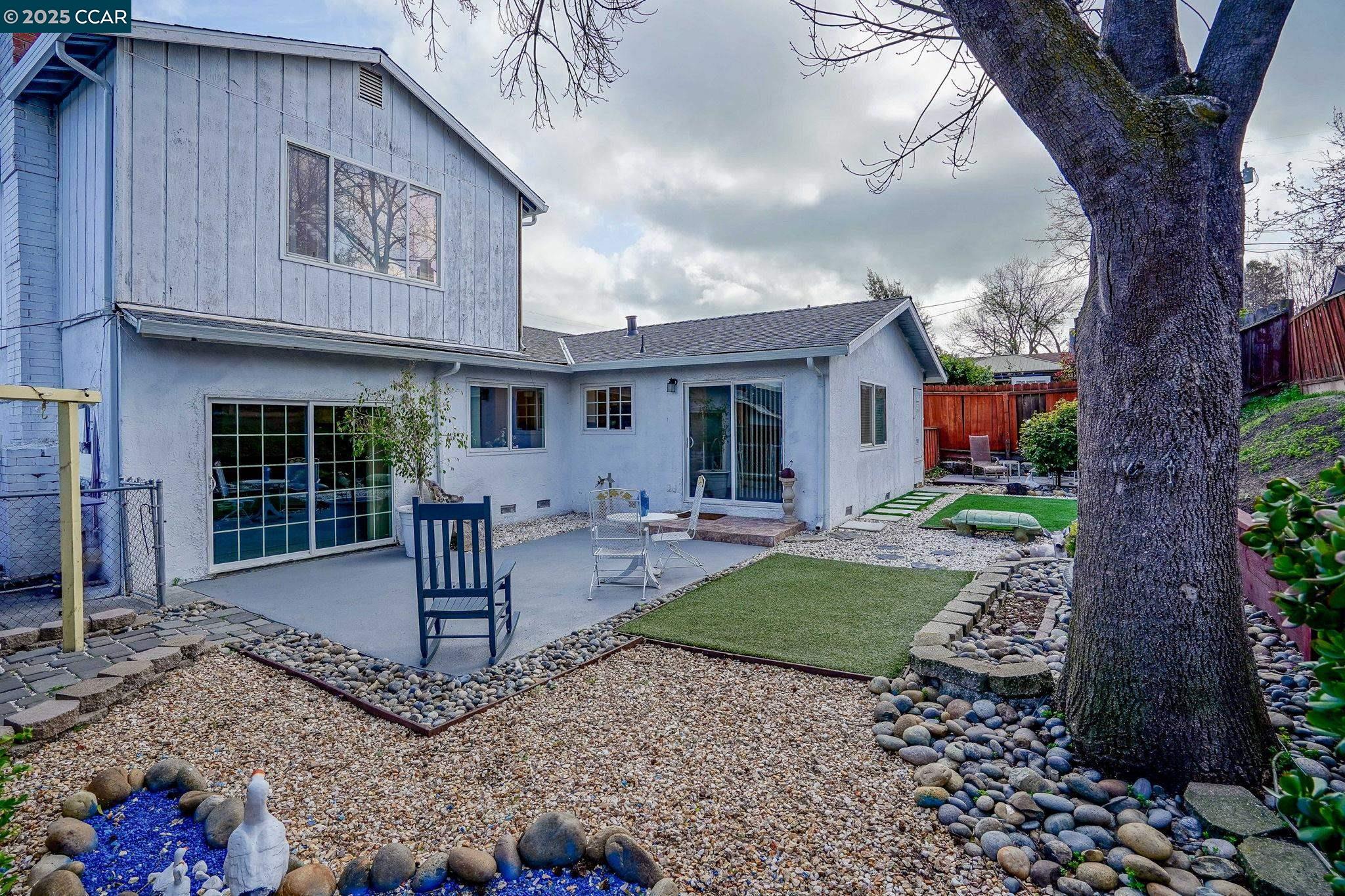 Detail Gallery Image 27 of 33 For 2279 Saint George Dr, Concord,  CA 94520 - 5 Beds | 2 Baths