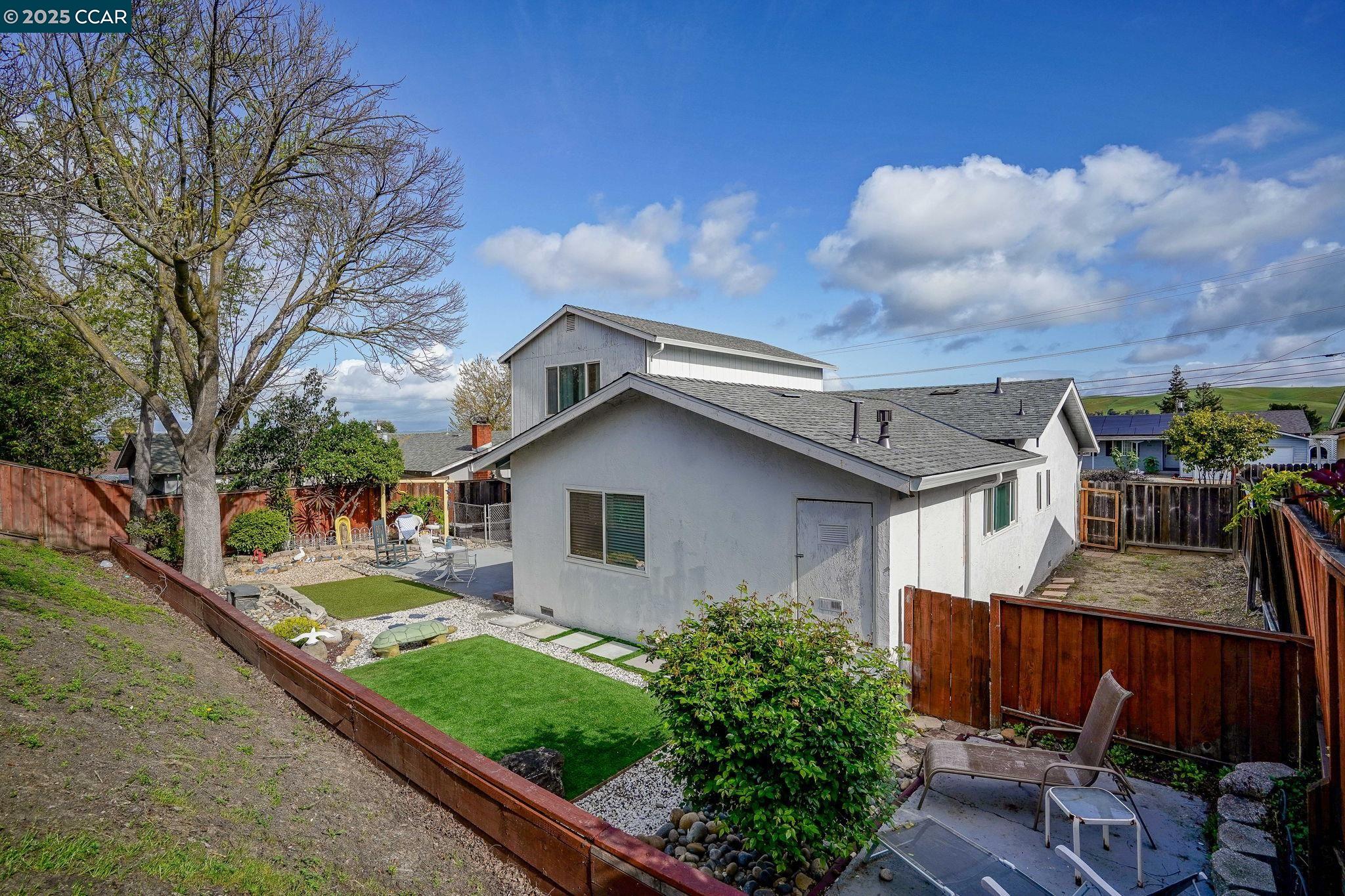 Detail Gallery Image 28 of 33 For 2279 Saint George Dr, Concord,  CA 94520 - 5 Beds | 2 Baths