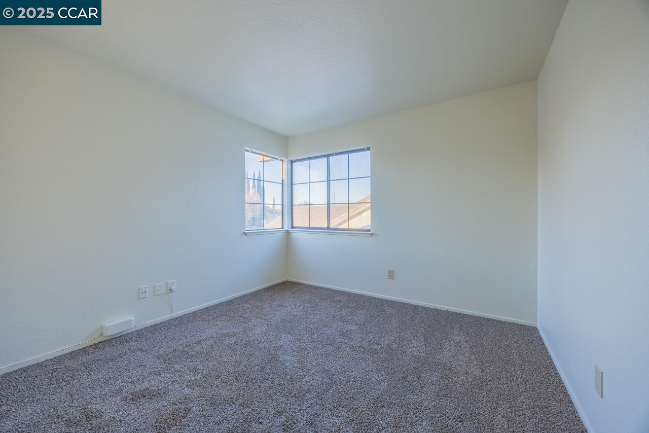 Detail Gallery Image 12 of 22 For 1710 Partridge Ln, Tracy,  CA 95376 - 4 Beds | 3 Baths