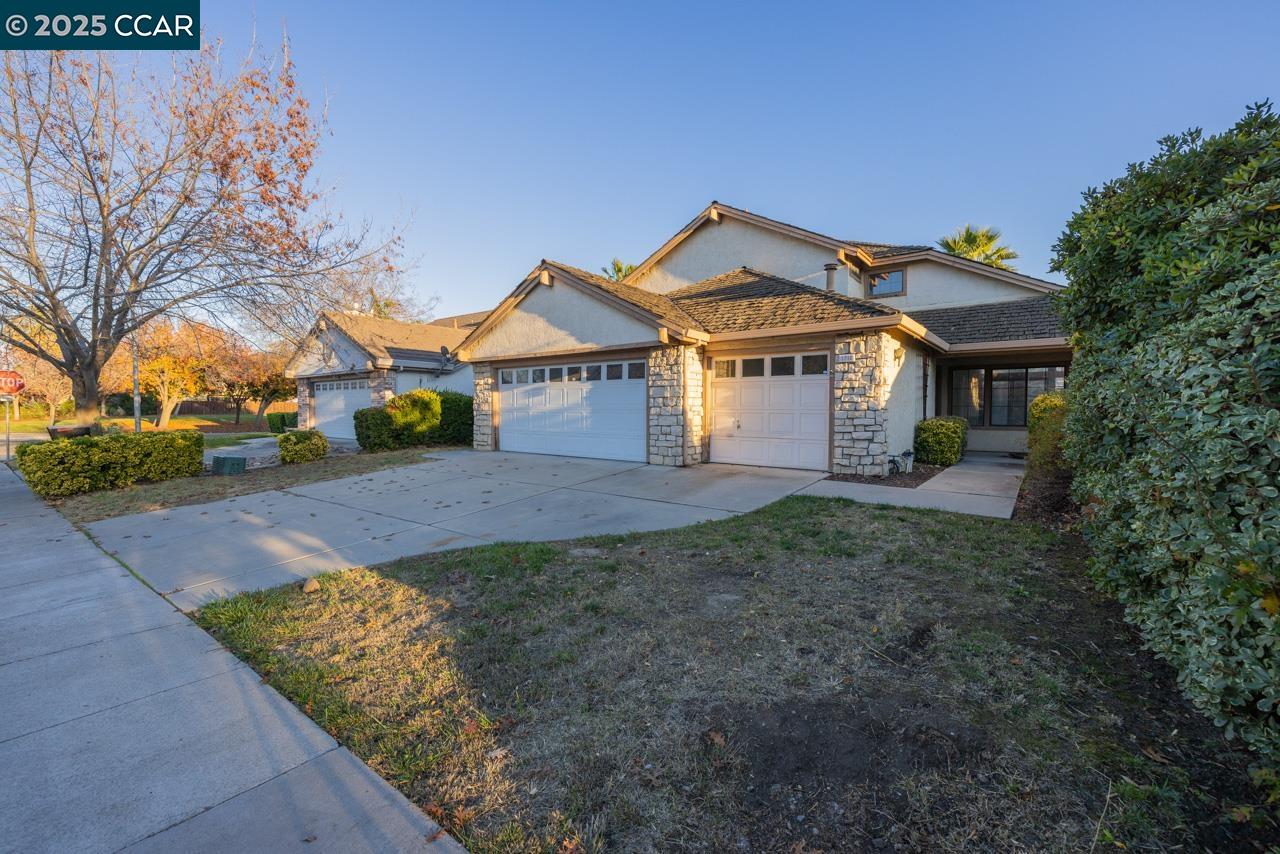 Detail Gallery Image 3 of 22 For 1710 Partridge Ln, Tracy,  CA 95376 - 4 Beds | 3 Baths