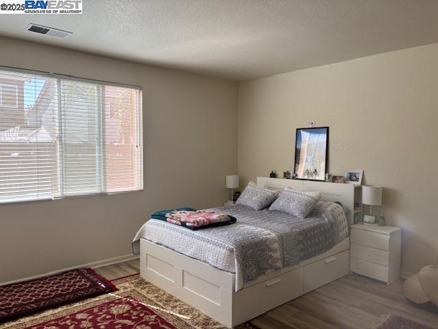 Detail Gallery Image 5 of 5 For 1551 Autumn Meadow Ln, Tracy,  CA 95376-5638 - 5 Beds | 2/1 Baths