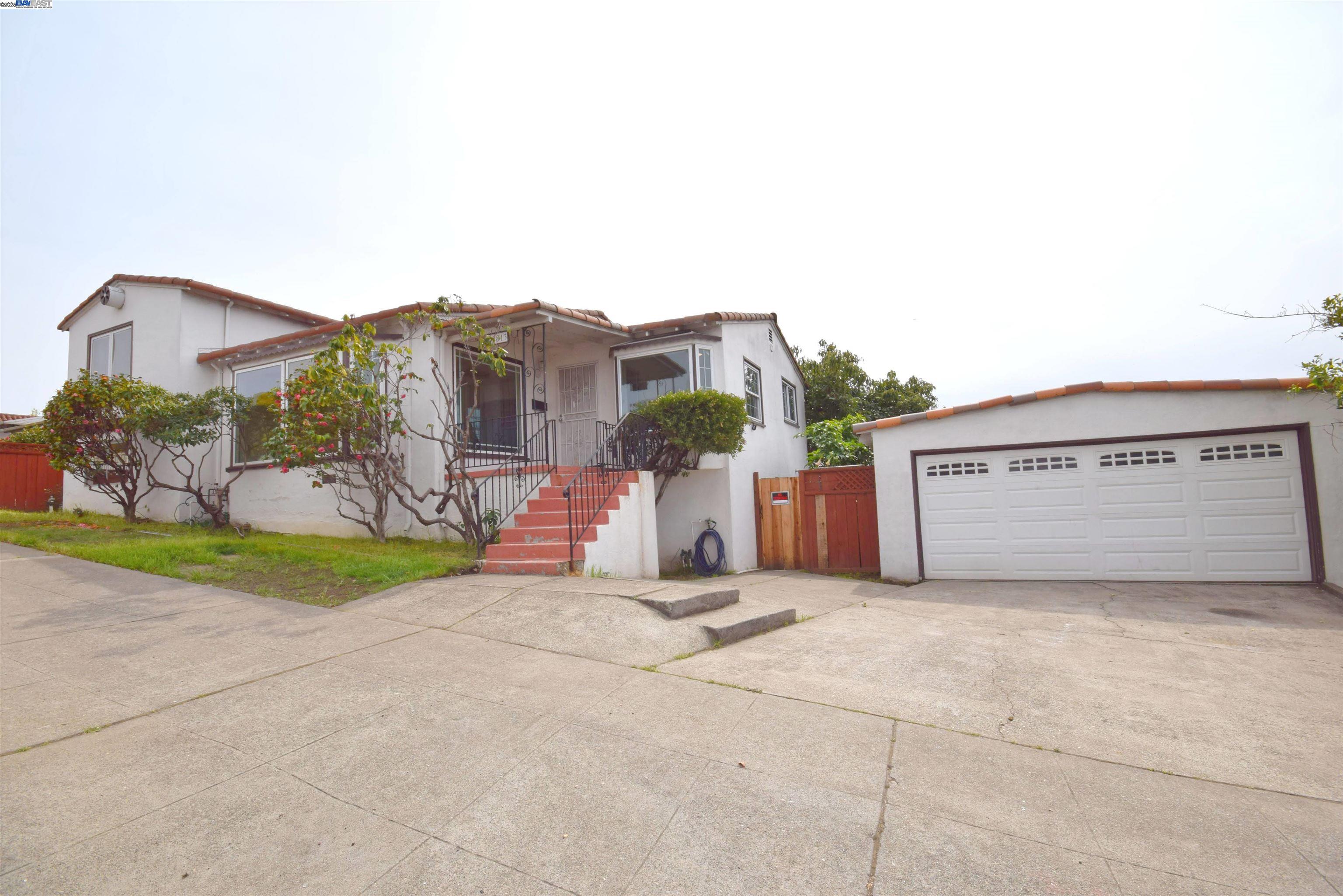 Detail Gallery Image 1 of 1 For 22813 2nd St, Hayward,  CA 94541 - 2 Beds | 1/1 Baths