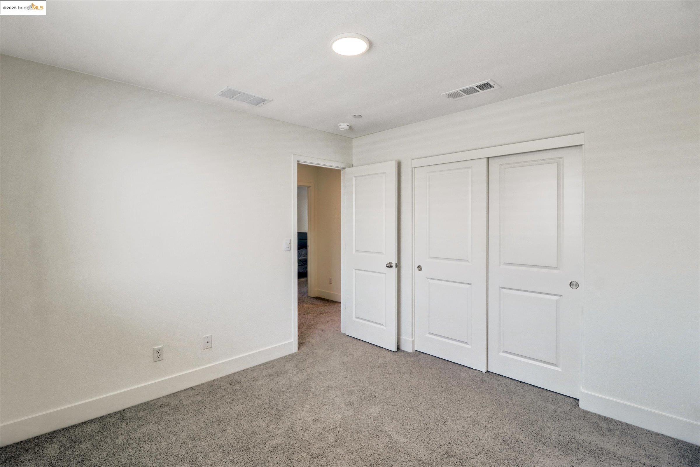 Detail Gallery Image 15 of 36 For 15558 Loop River Rd, Lathrop,  CA 95330 - 5 Beds | 3 Baths