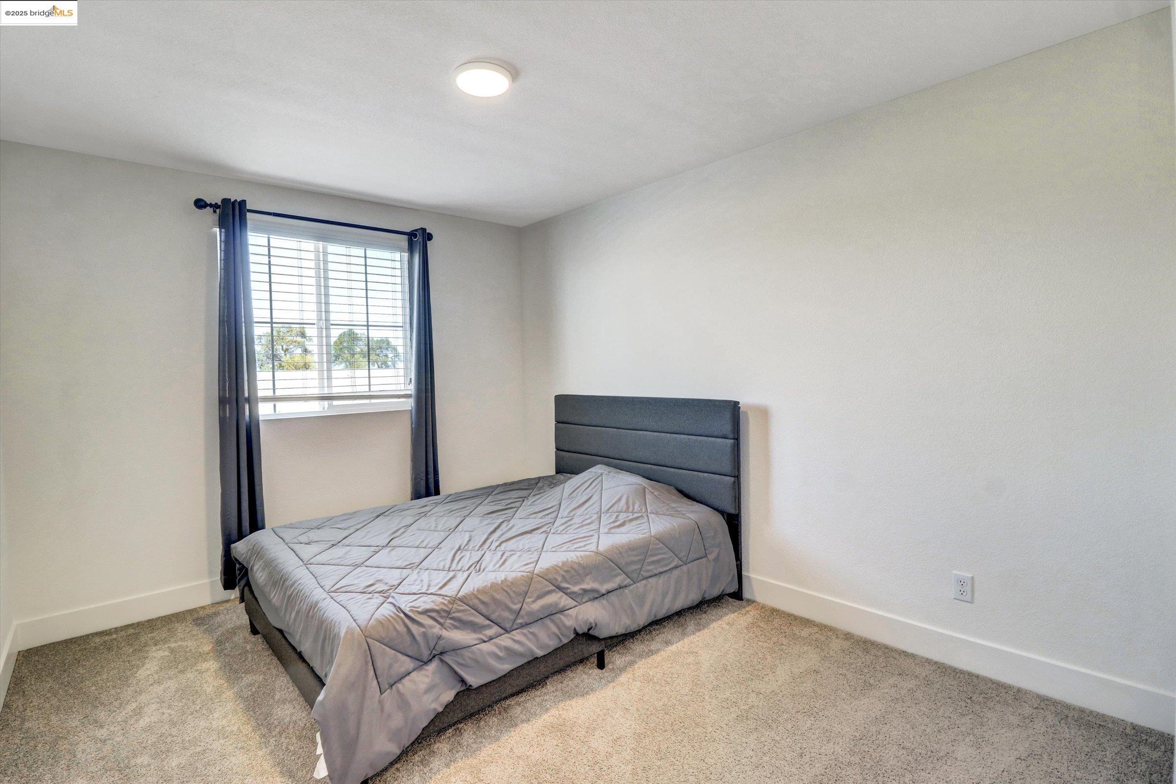 Detail Gallery Image 17 of 36 For 15558 Loop River Rd, Lathrop,  CA 95330 - 5 Beds | 3 Baths