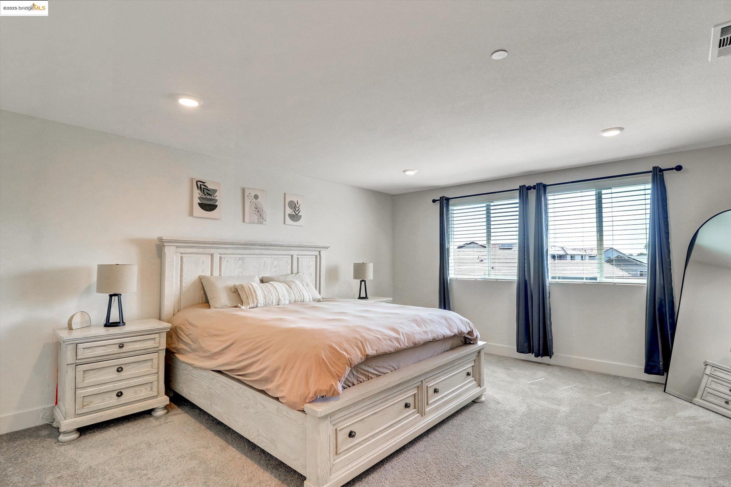 Detail Gallery Image 21 of 36 For 15558 Loop River Rd, Lathrop,  CA 95330 - 5 Beds | 3 Baths