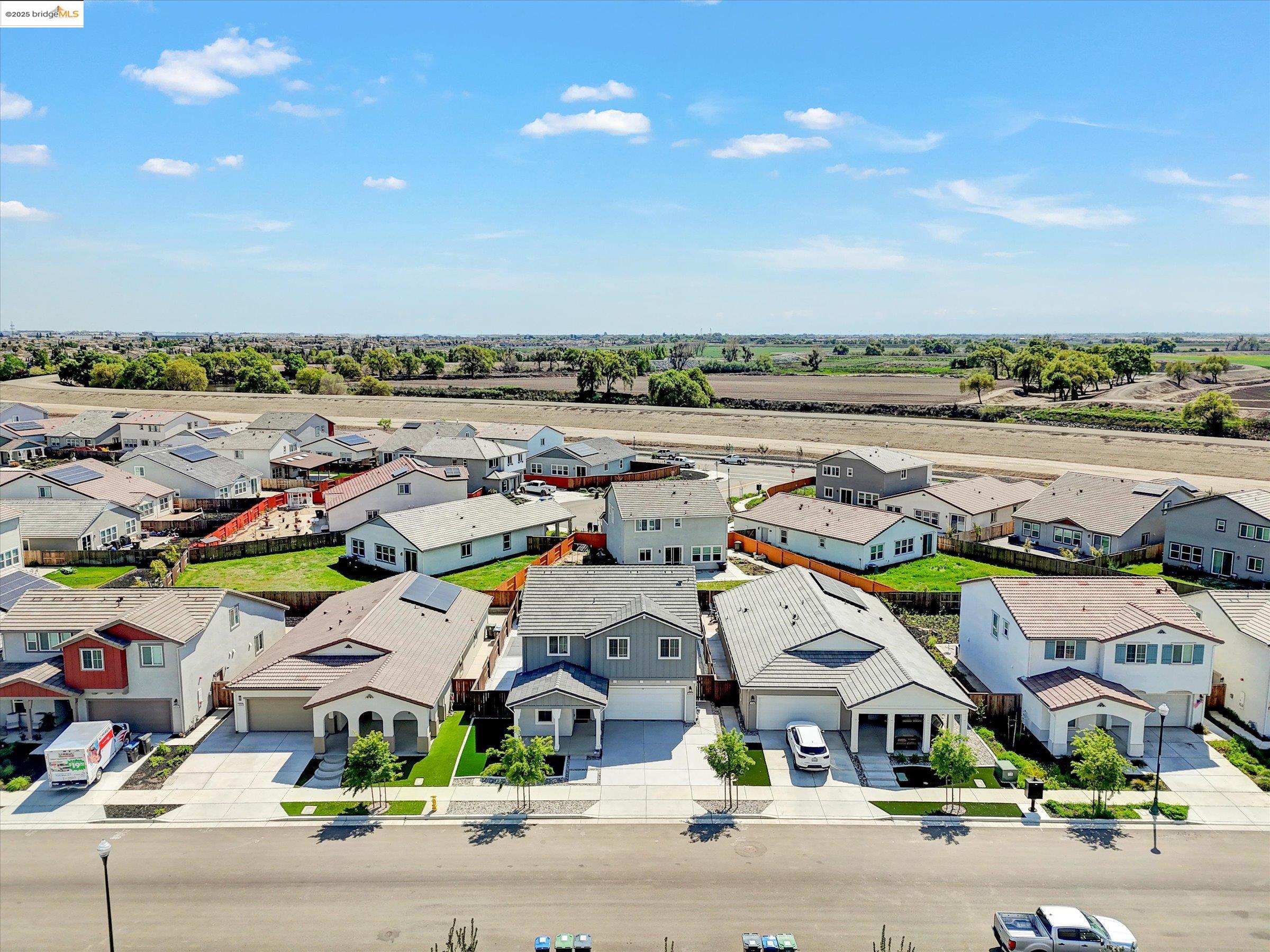Detail Gallery Image 32 of 36 For 15558 Loop River Rd, Lathrop,  CA 95330 - 5 Beds | 3 Baths