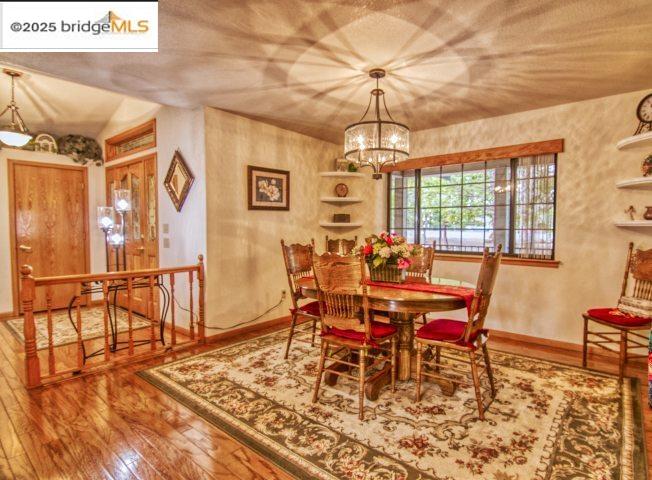 Detail Gallery Image 11 of 53 For 20838 Knollcrest Ct., Groveland,  CA 95321 - 3 Beds | 2 Baths