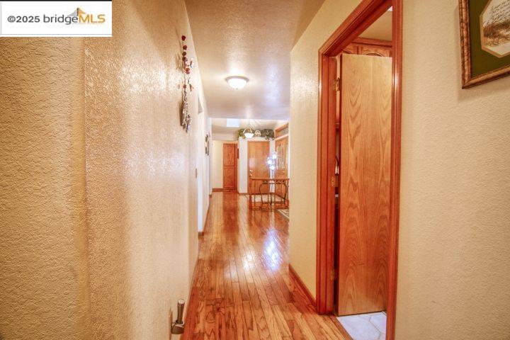 Detail Gallery Image 13 of 53 For 20838 Knollcrest Ct., Groveland,  CA 95321 - 3 Beds | 2 Baths