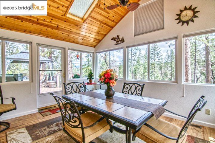 Detail Gallery Image 25 of 53 For 20838 Knollcrest Ct., Groveland,  CA 95321 - 3 Beds | 2 Baths