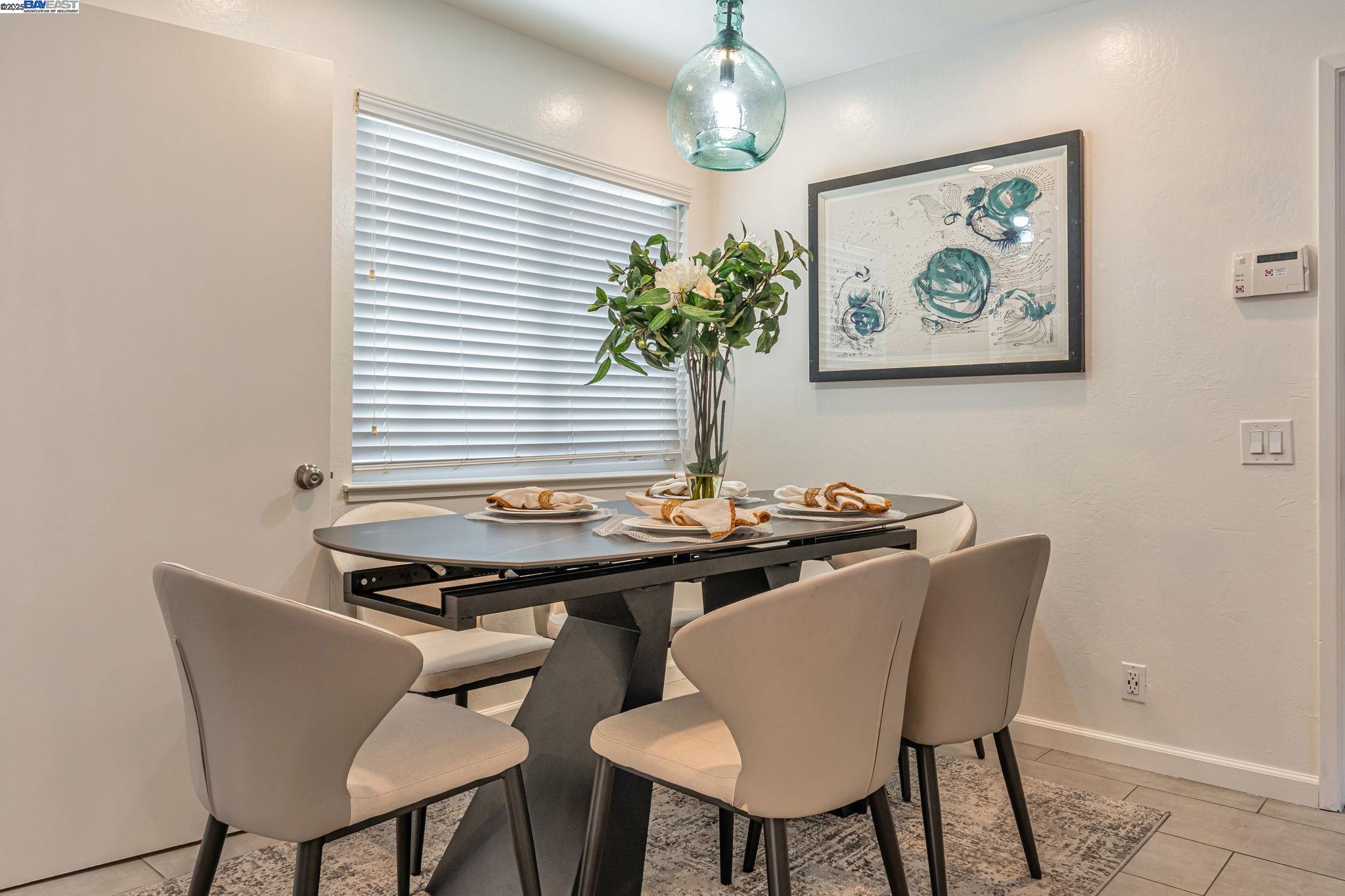 Detail Gallery Image 17 of 44 For 947 Crane Ave, Foster City,  CA 94404 - 4 Beds | 2 Baths