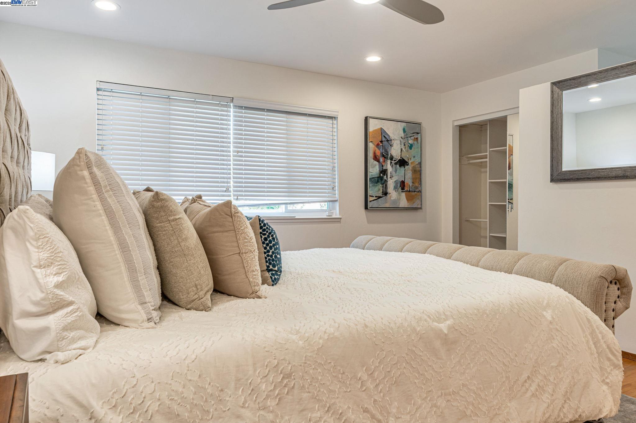Detail Gallery Image 20 of 44 For 947 Crane Ave, Foster City,  CA 94404 - 4 Beds | 2 Baths
