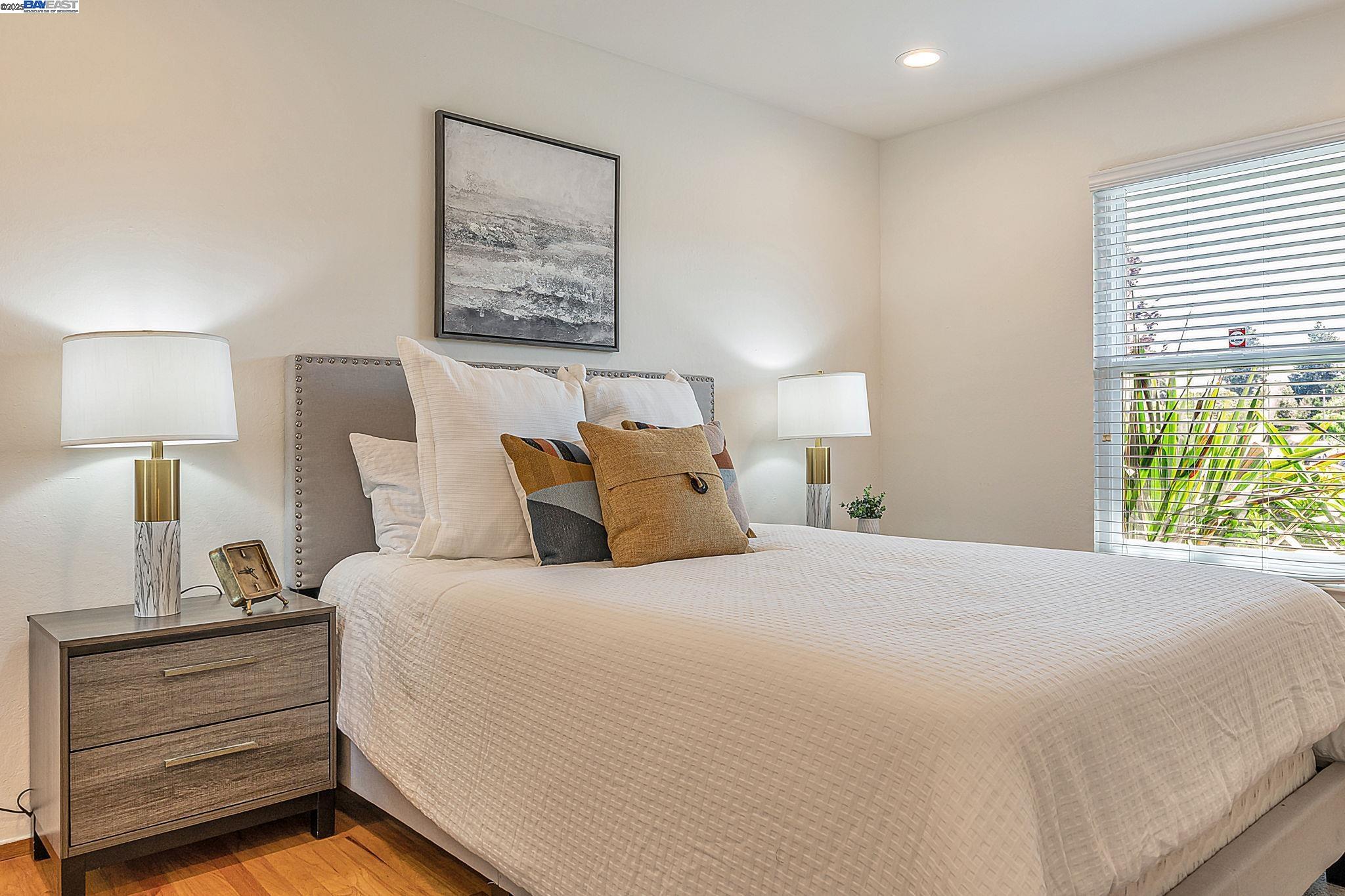 Detail Gallery Image 23 of 44 For 947 Crane Ave, Foster City,  CA 94404 - 4 Beds | 2 Baths