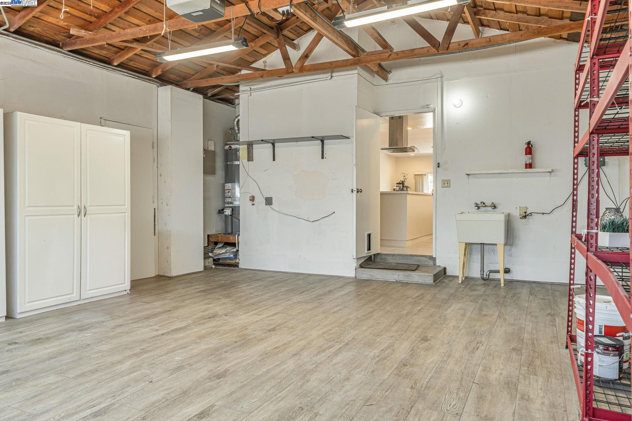 Detail Gallery Image 37 of 44 For 947 Crane Ave, Foster City,  CA 94404 - 4 Beds | 2 Baths