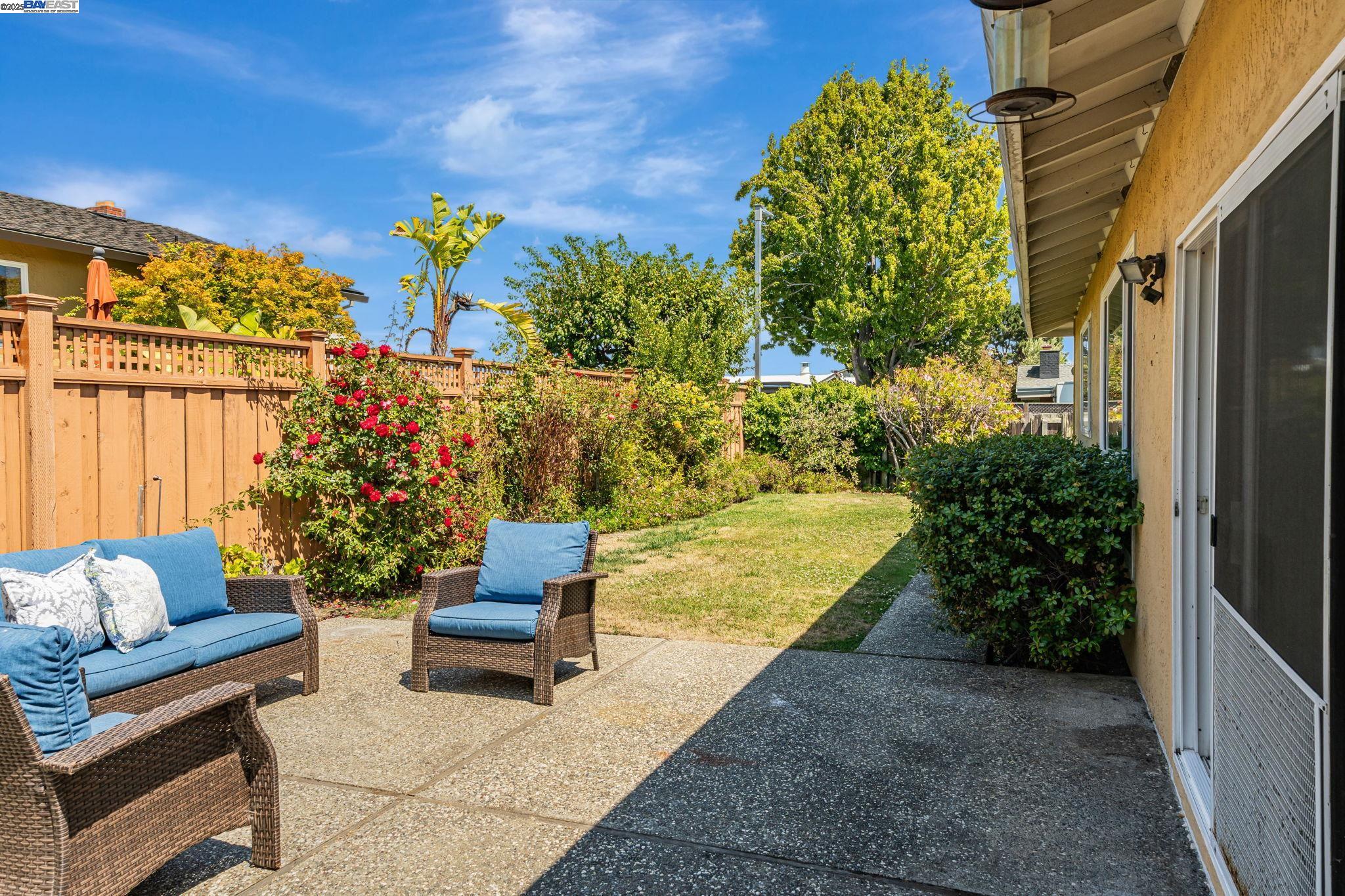 Detail Gallery Image 39 of 44 For 947 Crane Ave, Foster City,  CA 94404 - 4 Beds | 2 Baths