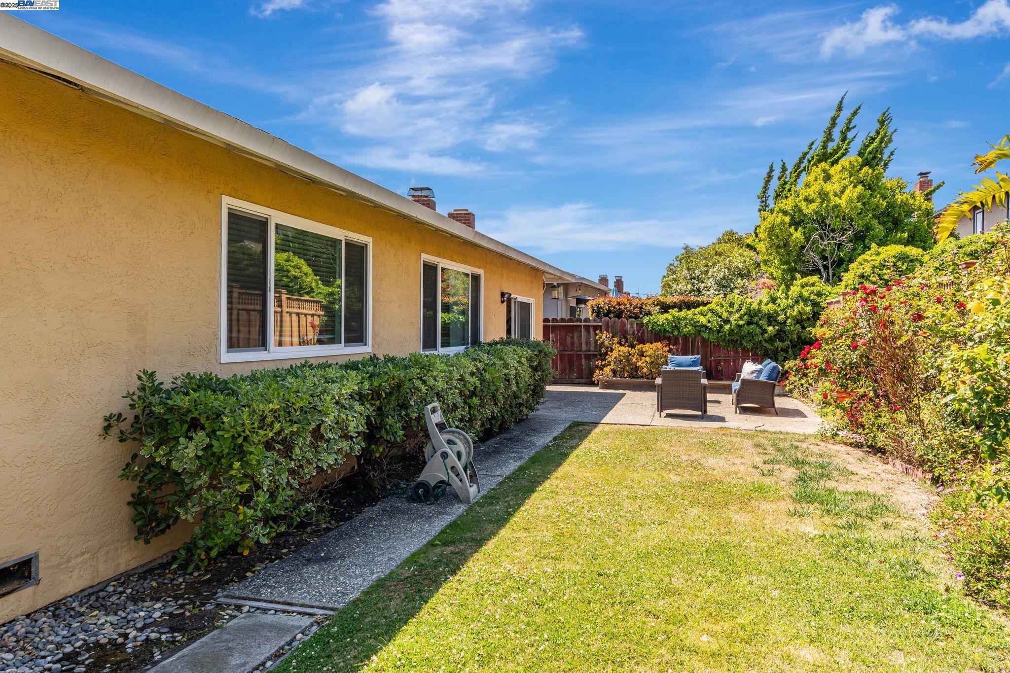 Detail Gallery Image 41 of 44 For 947 Crane Ave, Foster City,  CA 94404 - 4 Beds | 2 Baths