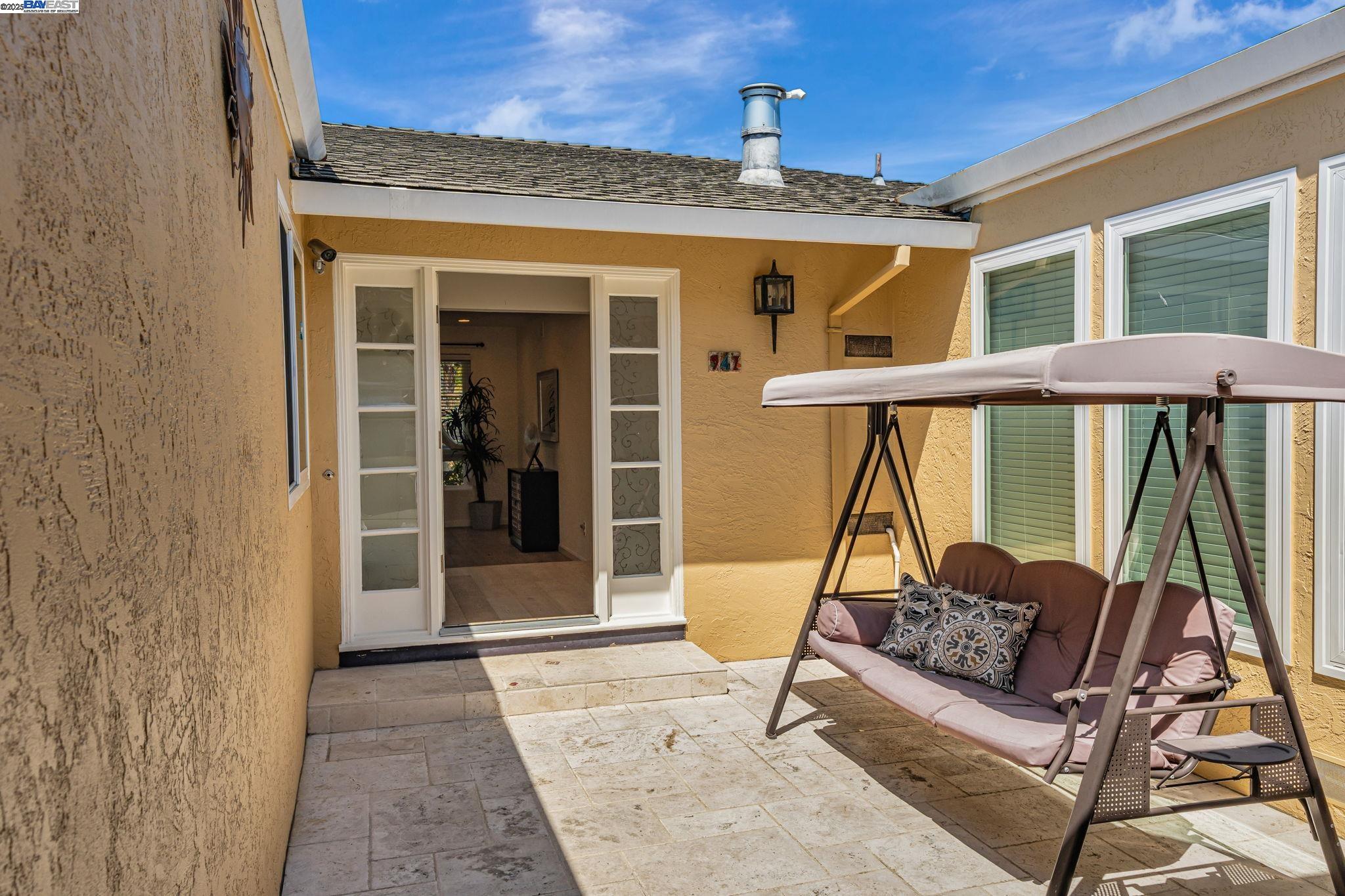 Detail Gallery Image 6 of 44 For 947 Crane Ave, Foster City,  CA 94404 - 4 Beds | 2 Baths