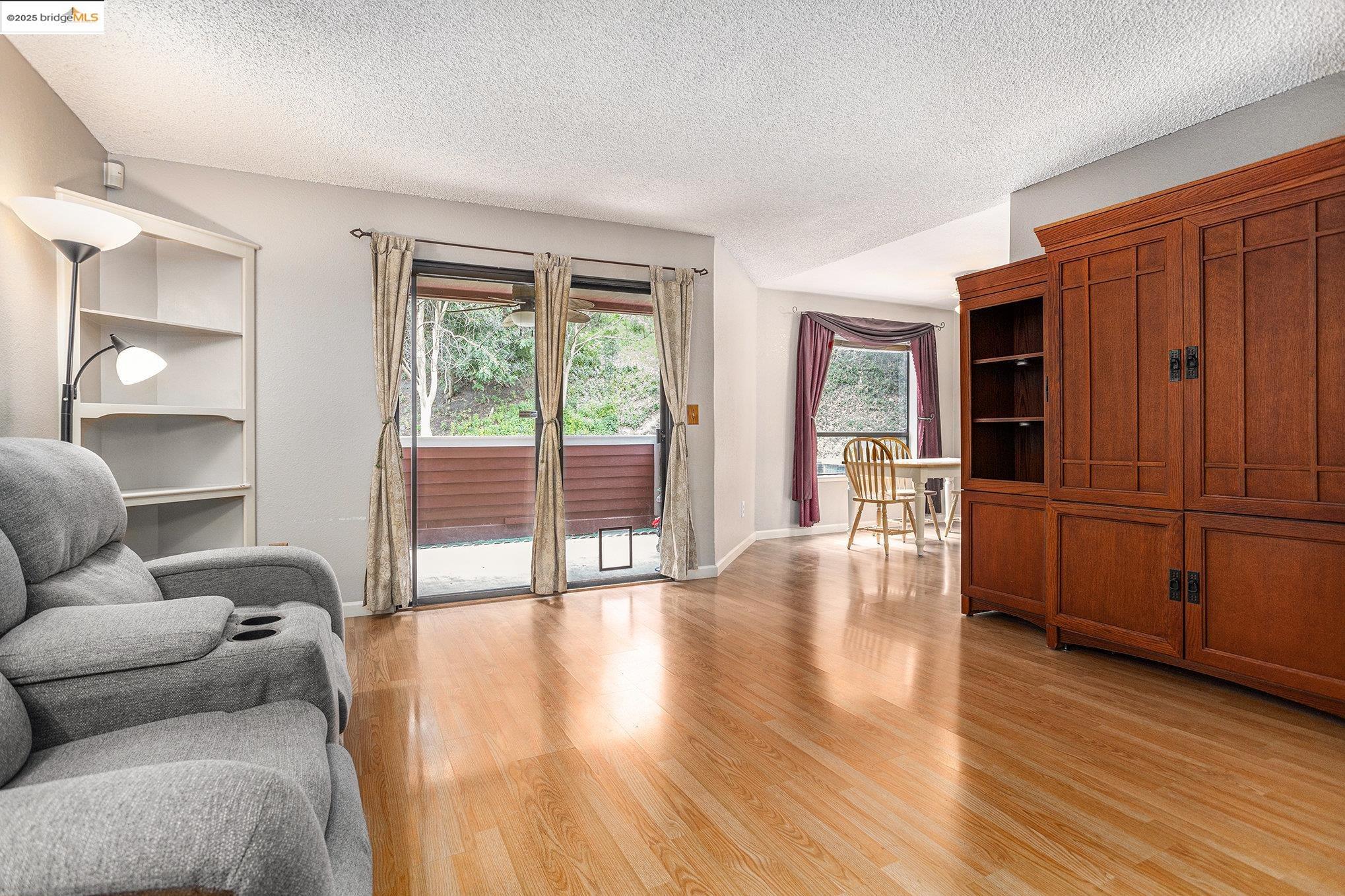 Photo #3: 41091365 Listing 