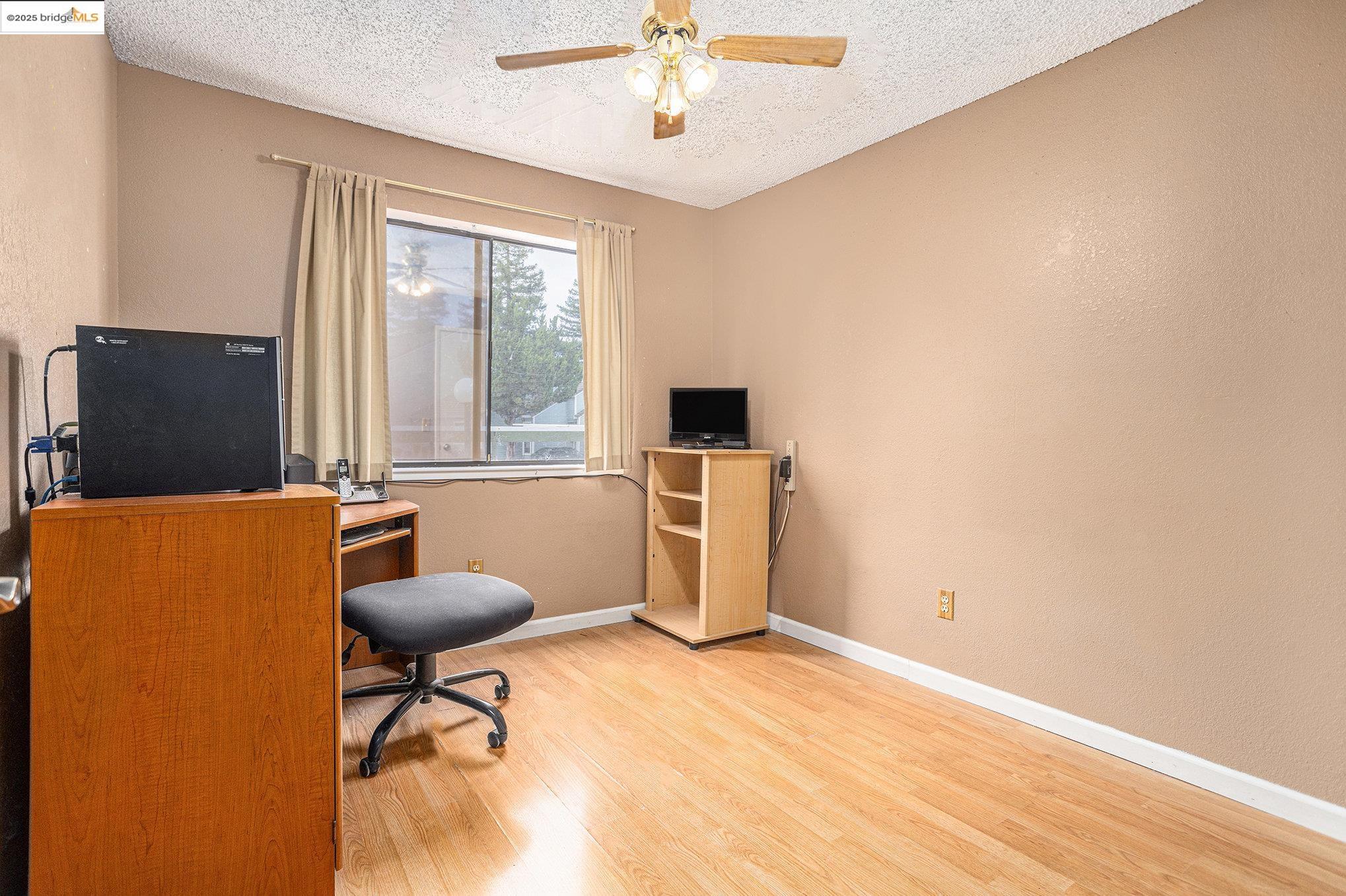 Photo #8: 41091365 Listing: Photo #8