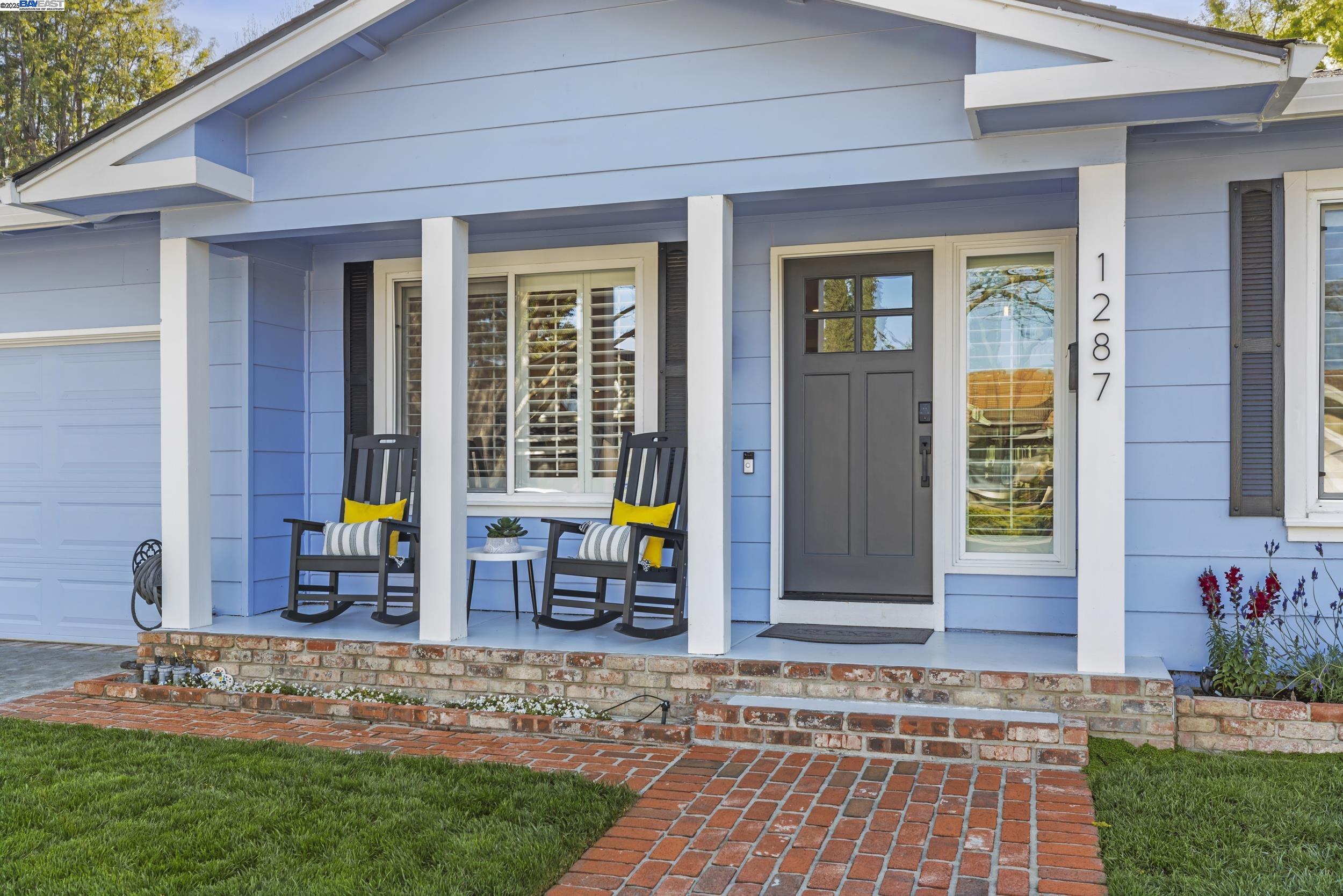 Detail Gallery Image 1 of 1 For 1287 Greenwood Rd, Pleasanton,  CA 94566 - 4 Beds | 2 Baths