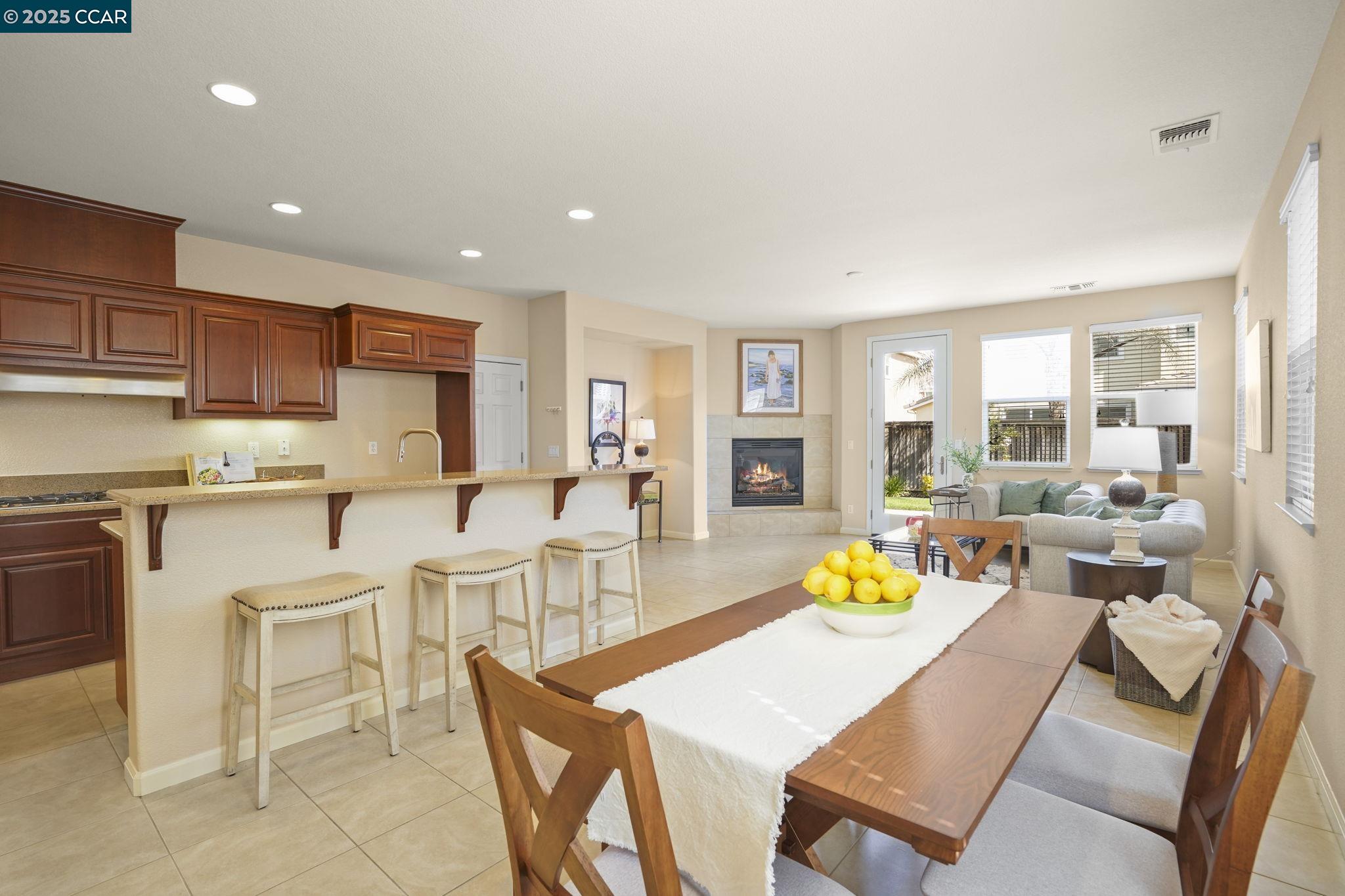 Detail Gallery Image 17 of 51 For 507 Livingston Court, Discovery Bay,  CA 94505 - 4 Beds | 3 Baths