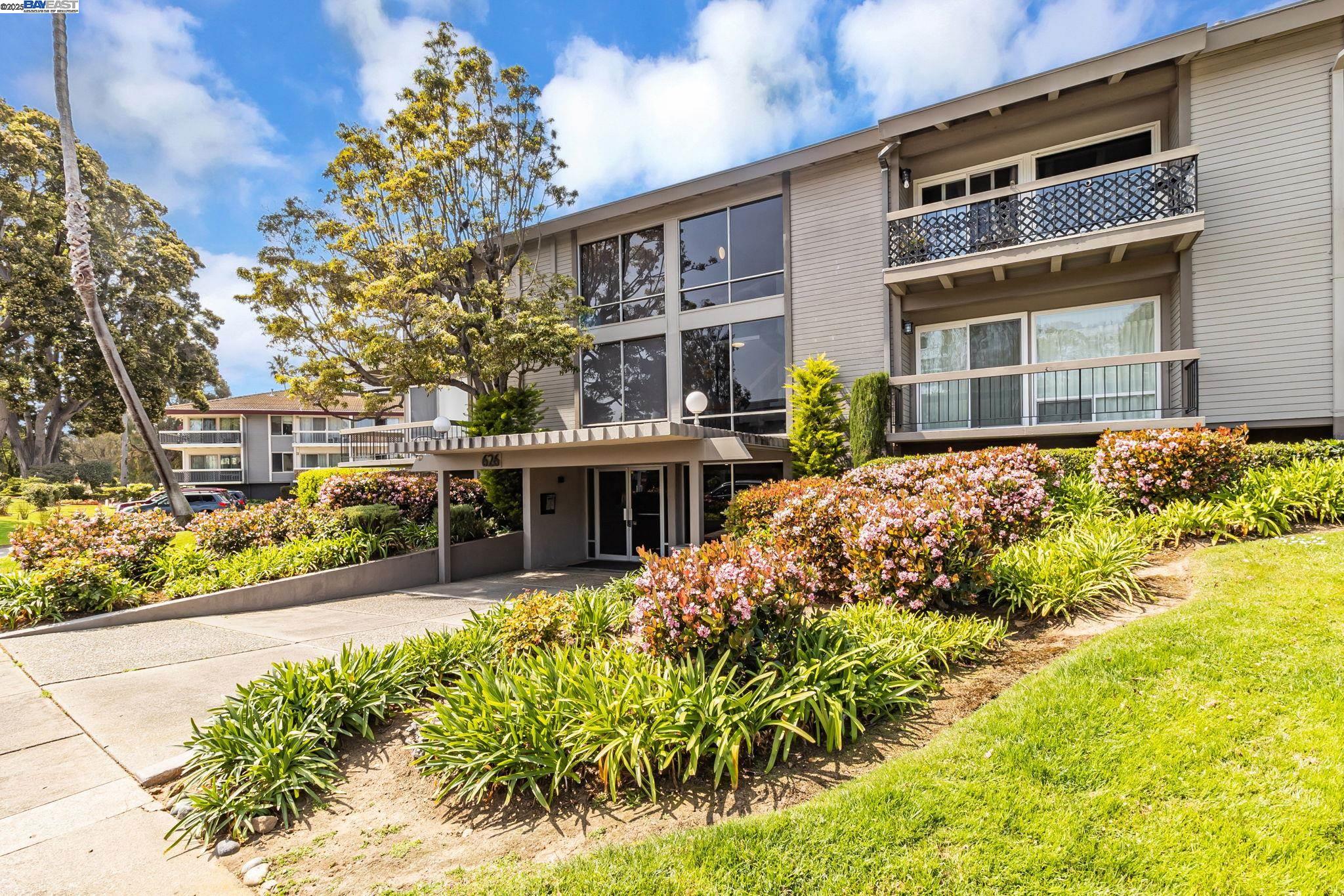 Detail Gallery Image 4 of 42 For 626 Mariners Island Blvd #209,  San Mateo,  CA 94404 - 0 Beds | 1 Baths