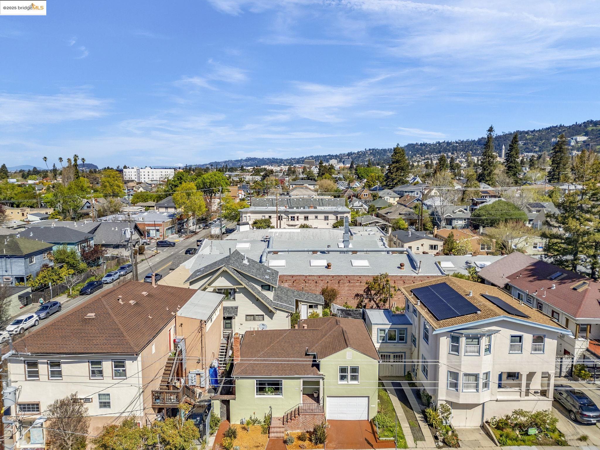 Detail Gallery Image 36 of 38 For 688 66th Street, Oakland,  CA 94609 - 2 Beds | 2/1 Baths