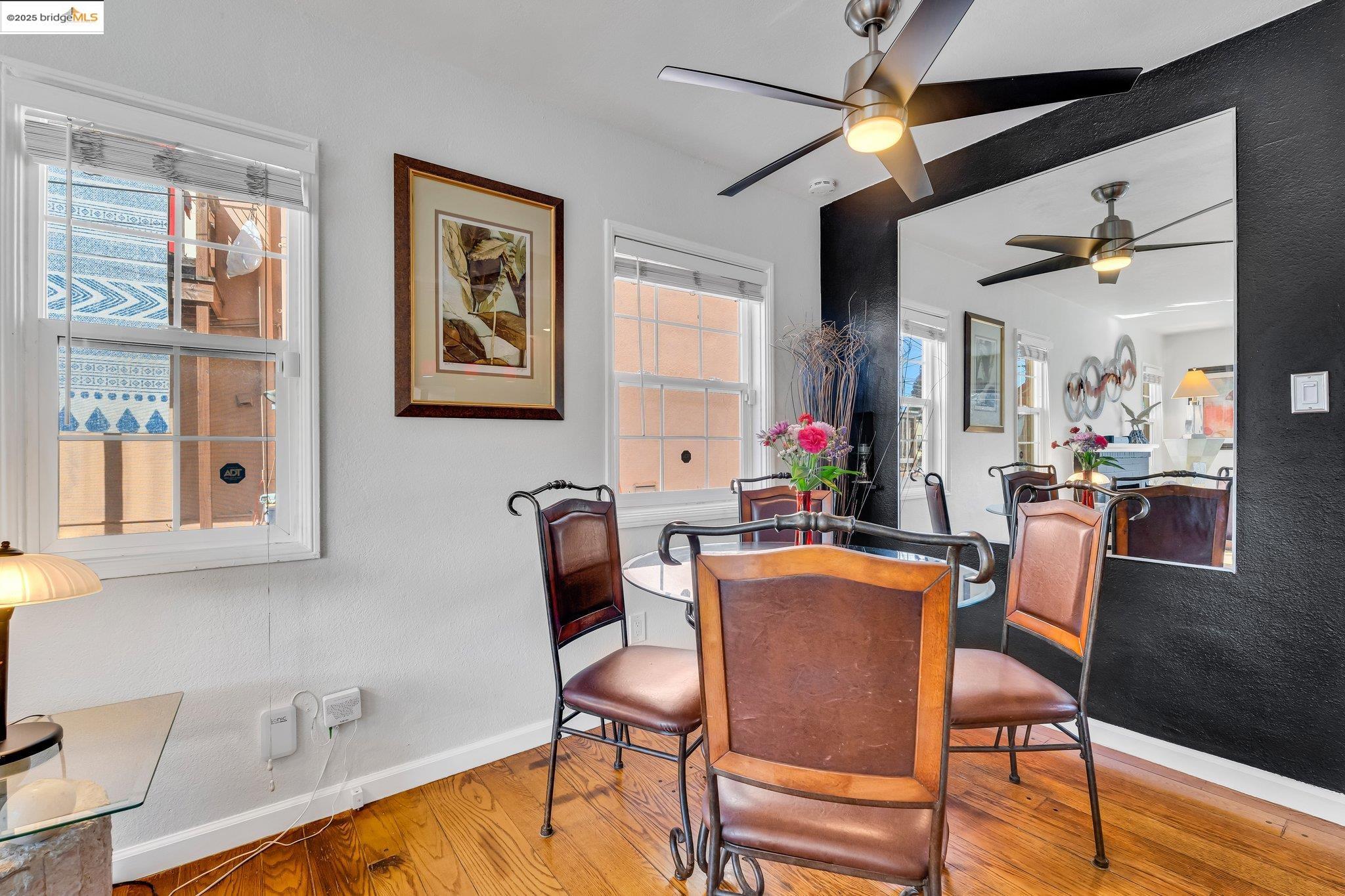 Detail Gallery Image 9 of 38 For 688 66th Street, Oakland,  CA 94609 - 2 Beds | 2/1 Baths