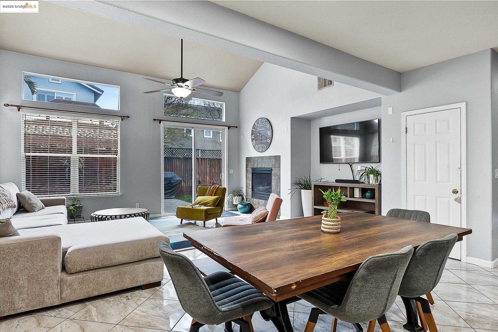 Detail Gallery Image 16 of 59 For 3551 Keystone Loop, Discovery Bay,  CA 94505 - 5 Beds | 2/1 Baths