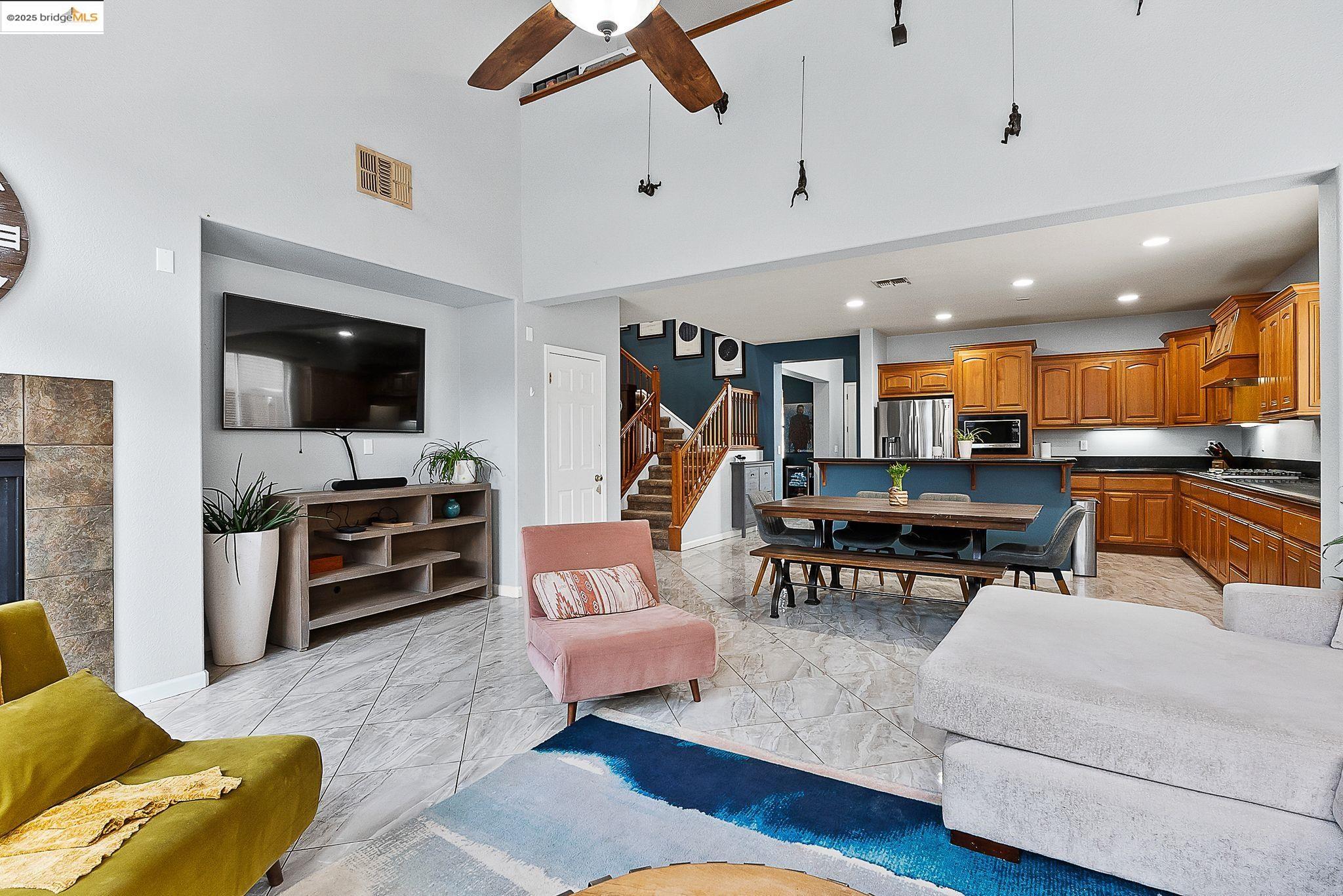 Detail Gallery Image 21 of 59 For 3551 Keystone Loop, Discovery Bay,  CA 94505 - 5 Beds | 2/1 Baths