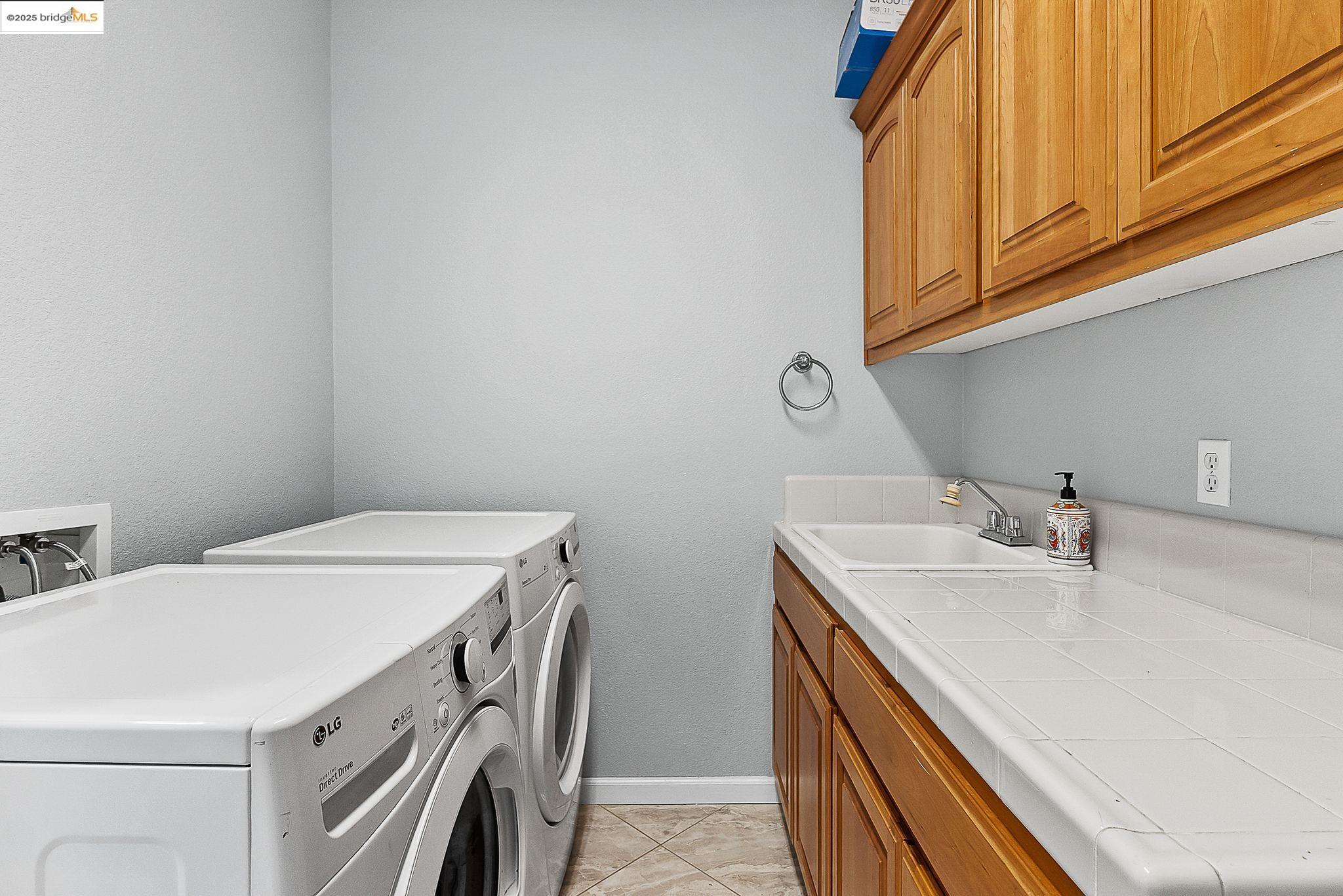 Detail Gallery Image 24 of 59 For 3551 Keystone Loop, Discovery Bay,  CA 94505 - 5 Beds | 2/1 Baths