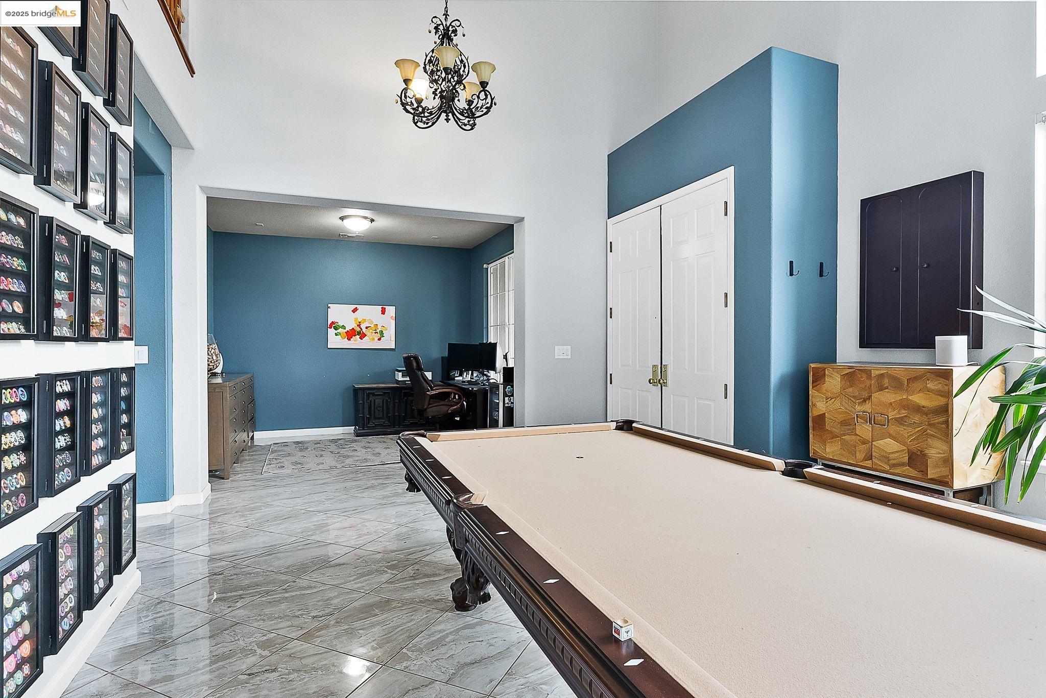 Detail Gallery Image 7 of 59 For 3551 Keystone Loop, Discovery Bay,  CA 94505 - 5 Beds | 2/1 Baths