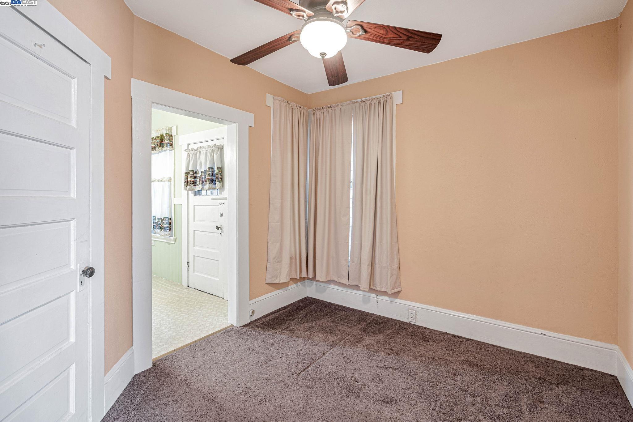 Detail Gallery Image 12 of 17 For 1540 16th Ave, Oakland,  CA 94606 - 2 Beds | 1 Baths
