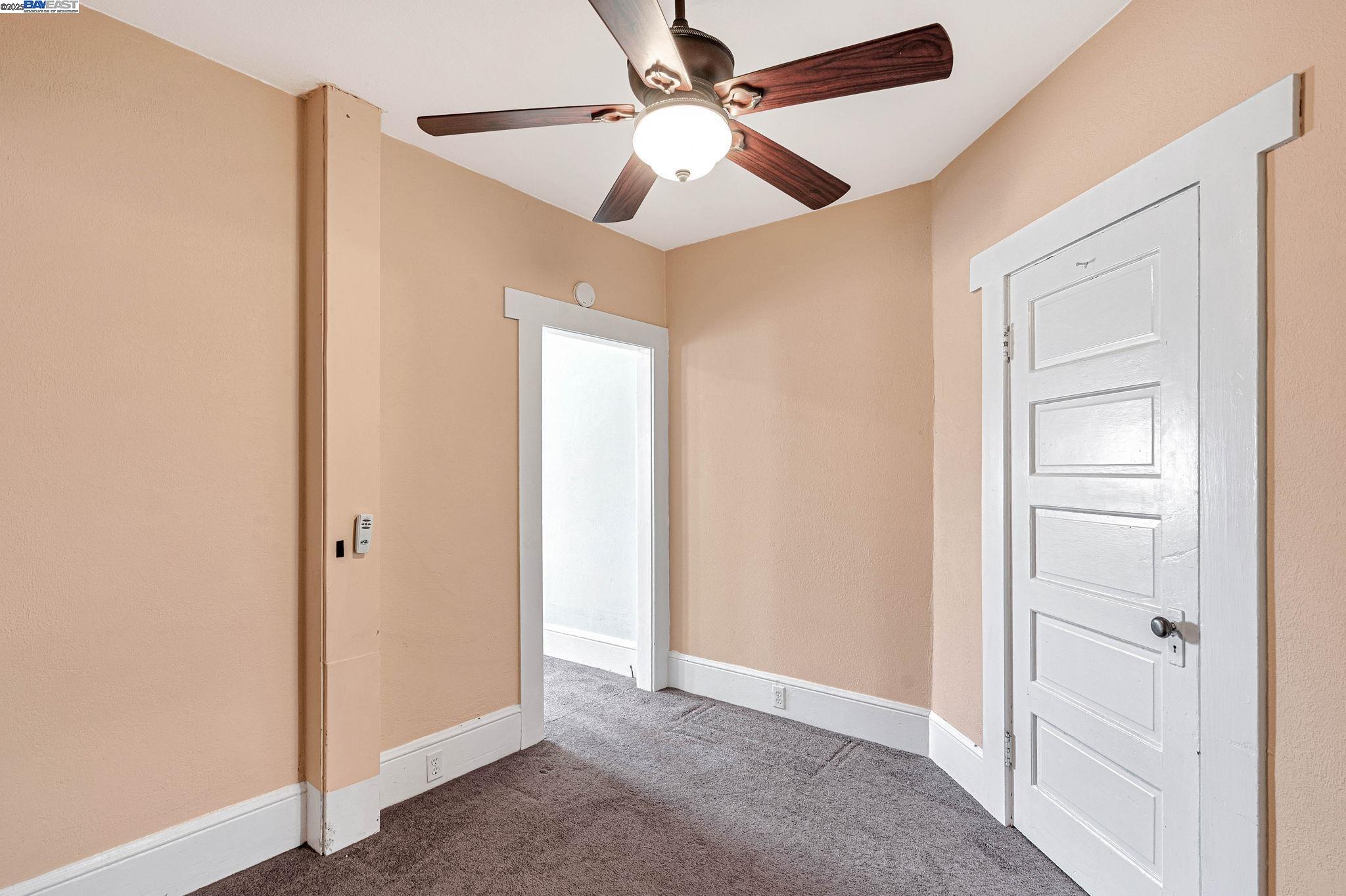 Detail Gallery Image 13 of 17 For 1540 16th Ave, Oakland,  CA 94606 - 2 Beds | 1 Baths