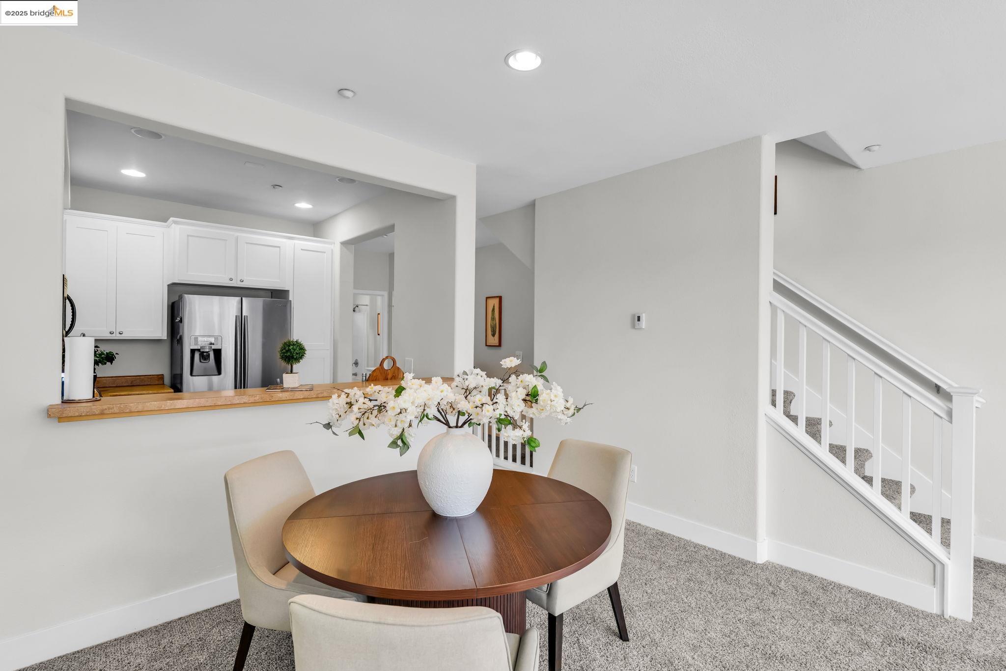 Detail Gallery Image 10 of 36 For 6063 Old Quarry Loop, Oakland,  CA 94605 - 2 Beds | 3 Baths