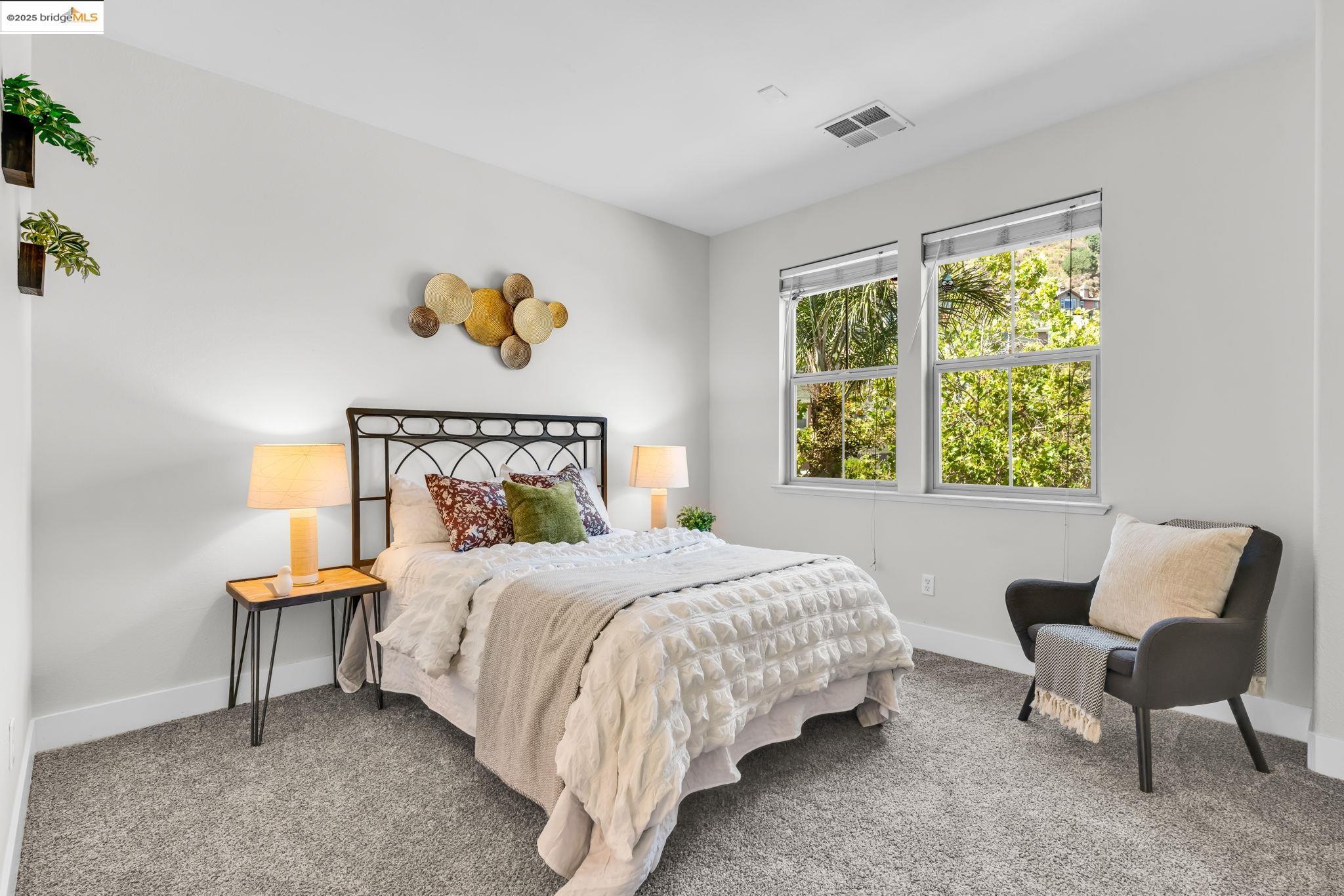 Detail Gallery Image 21 of 36 For 6063 Old Quarry Loop, Oakland,  CA 94605 - 2 Beds | 3 Baths