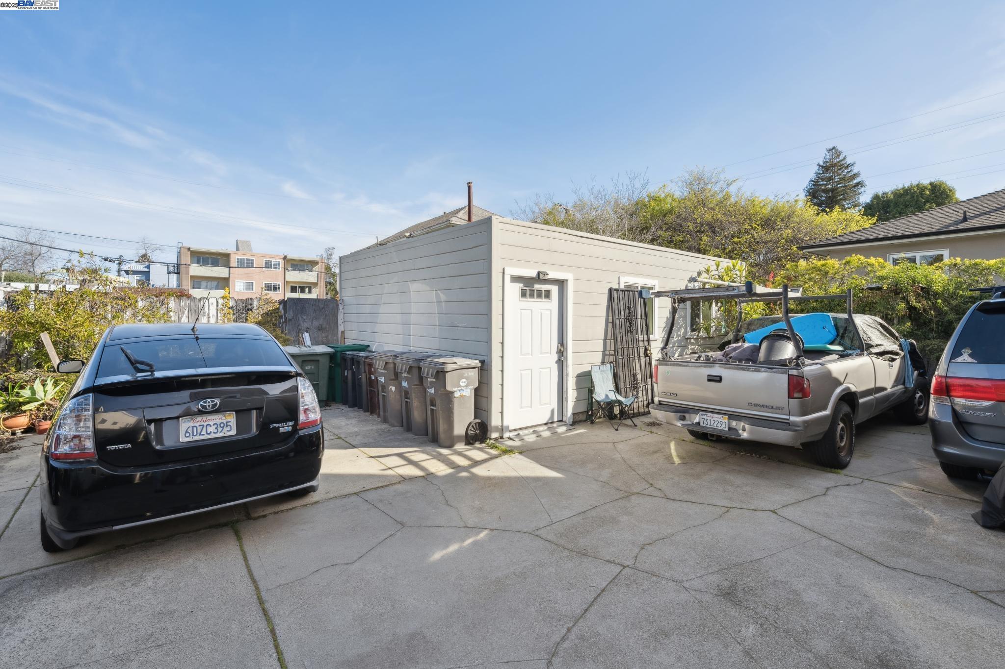 Detail Gallery Image 15 of 18 For 470 62nd Street, Oakland,  CA 94609 - – Beds | – Baths