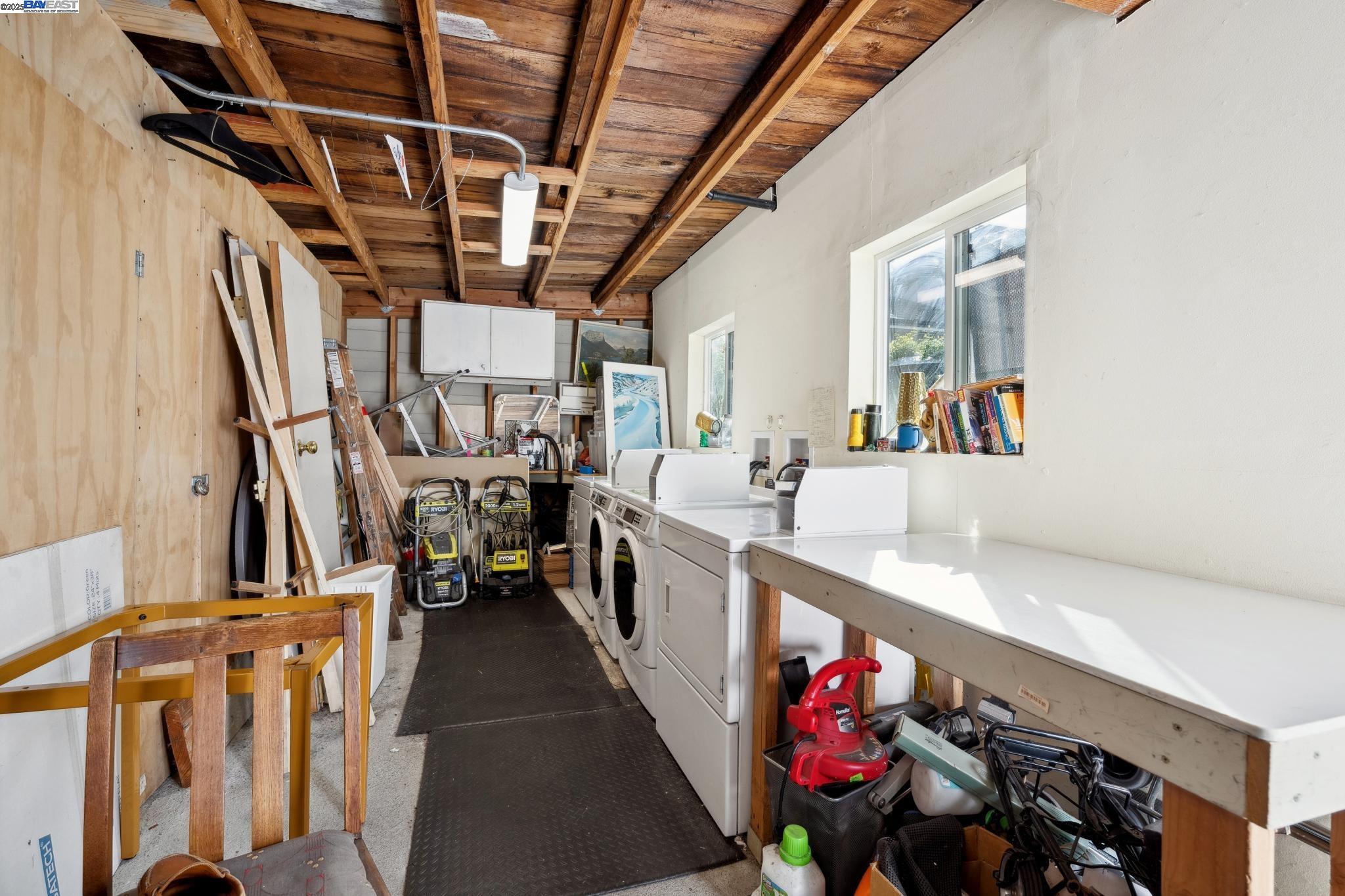 Detail Gallery Image 16 of 18 For 470 62nd Street, Oakland,  CA 94609 - – Beds | – Baths