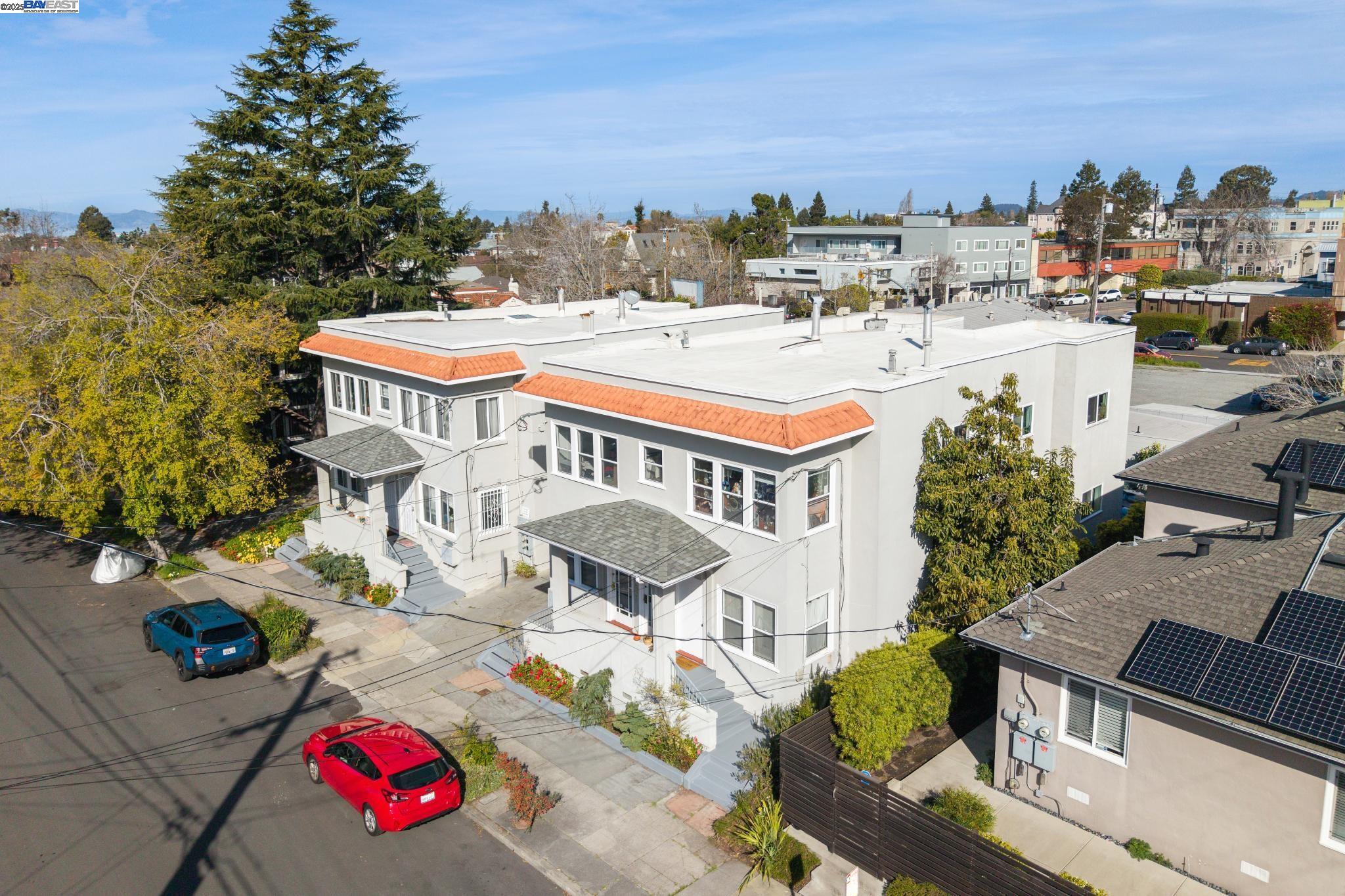 Detail Gallery Image 6 of 18 For 470 62nd Street, Oakland,  CA 94609 - – Beds | – Baths