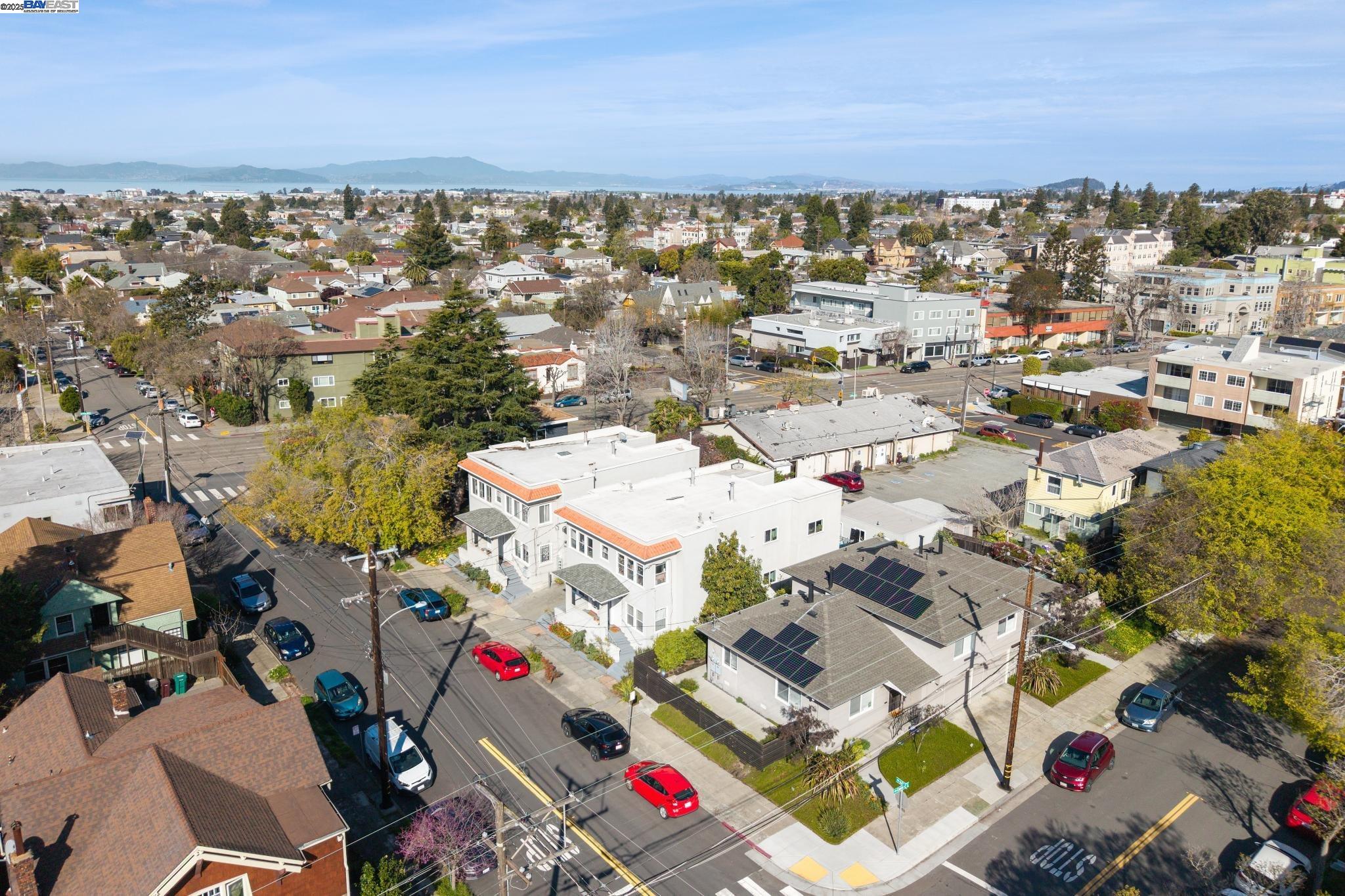 Detail Gallery Image 7 of 18 For 470 62nd Street, Oakland,  CA 94609 - – Beds | – Baths
