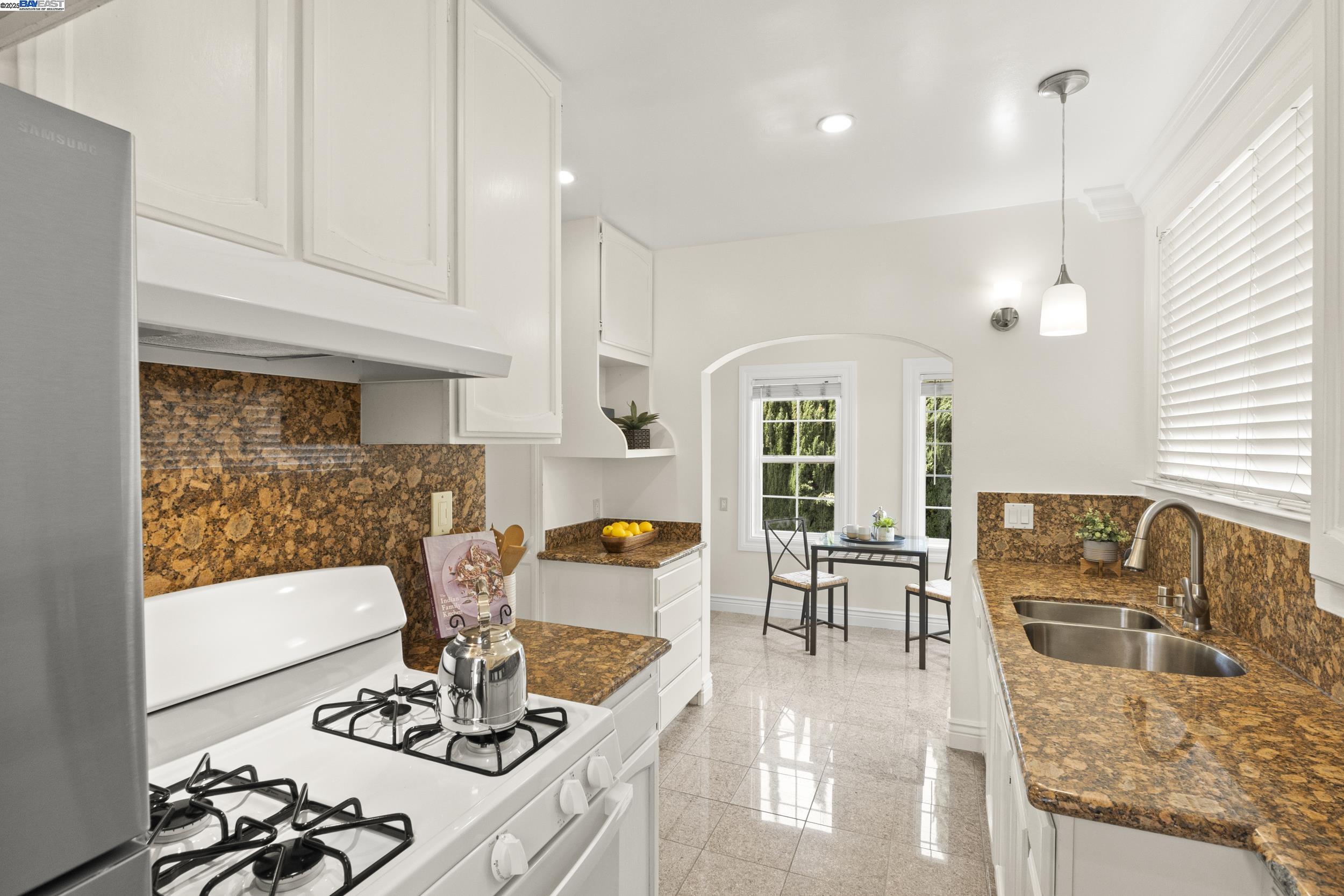 property-img