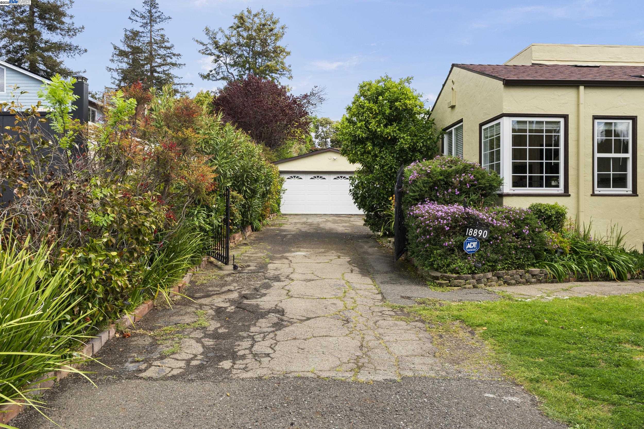 property-img