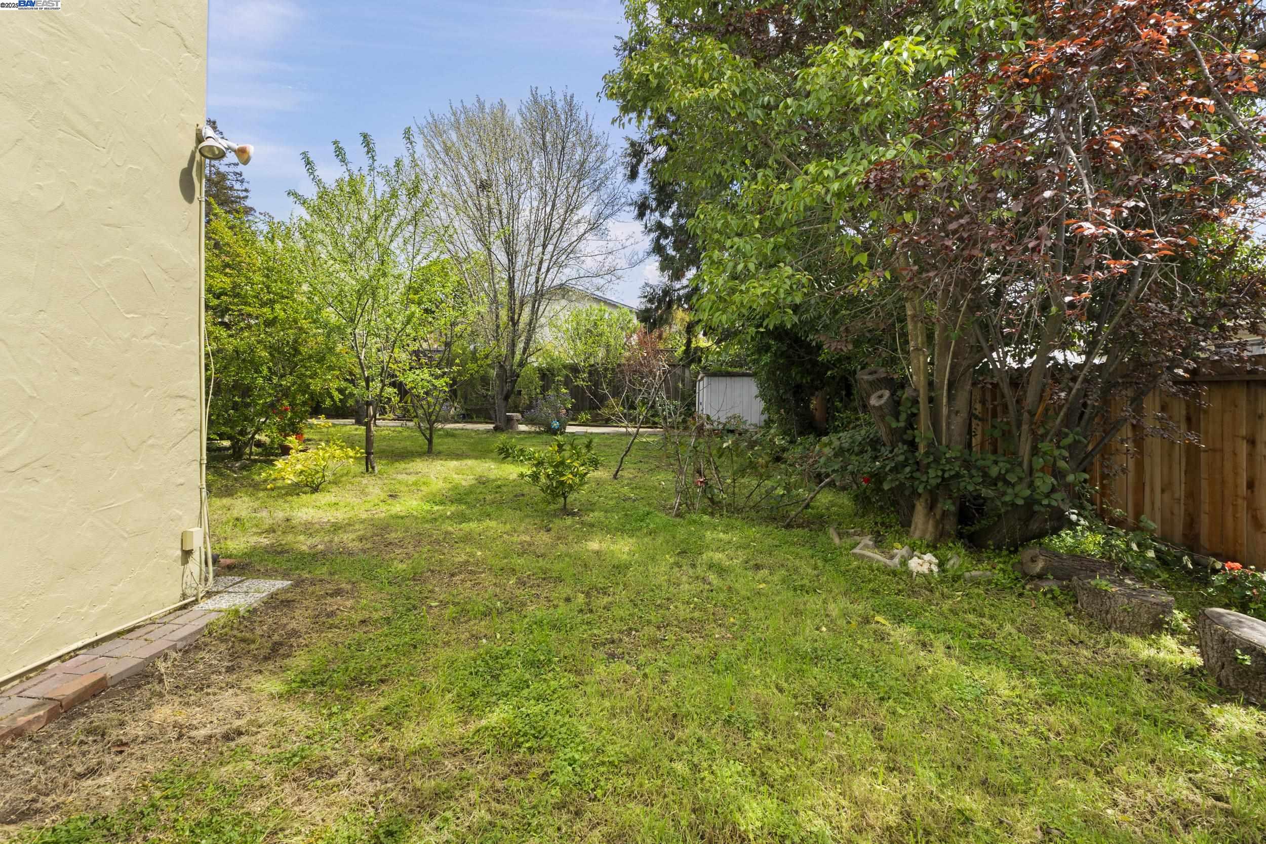 property-img