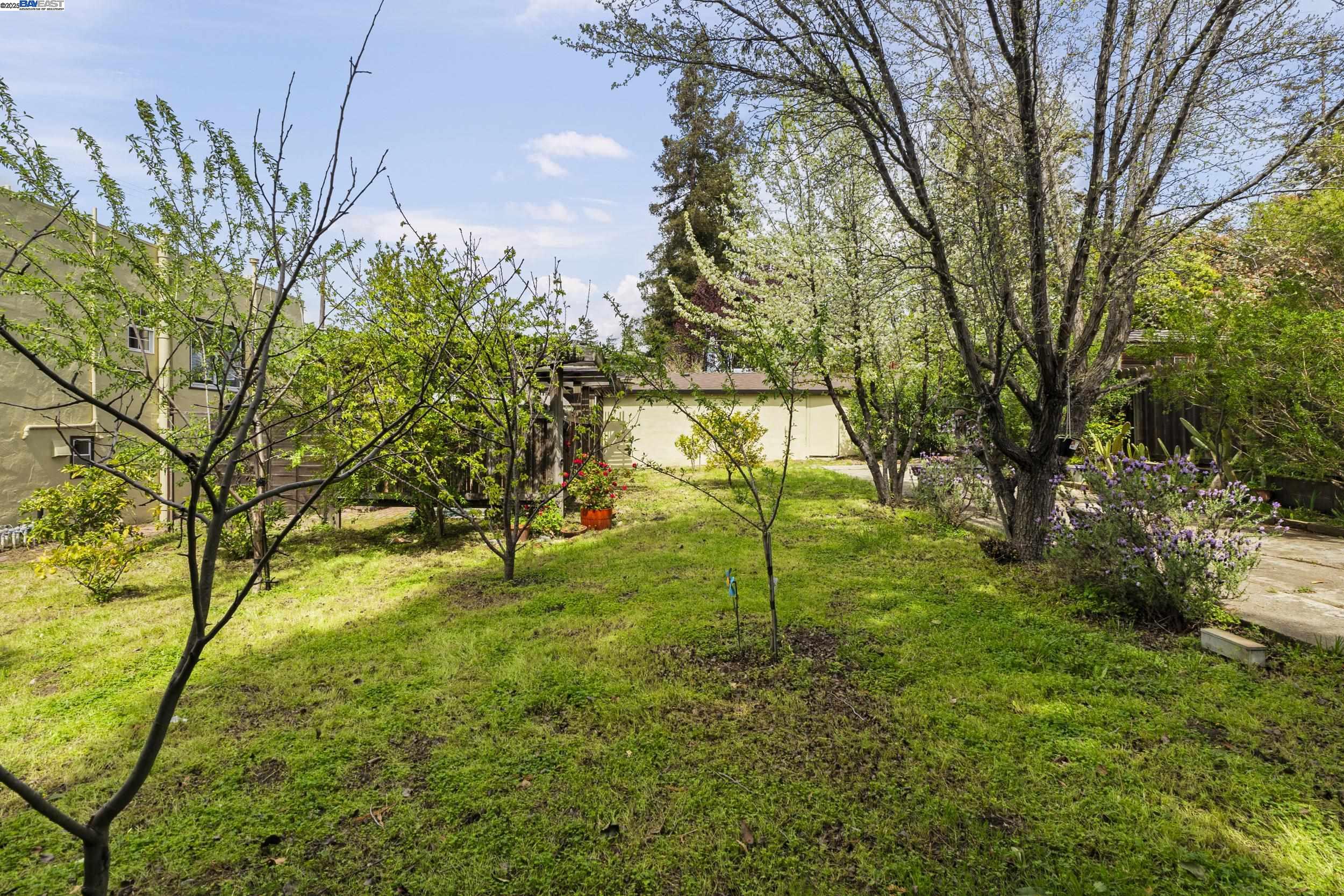 property-img